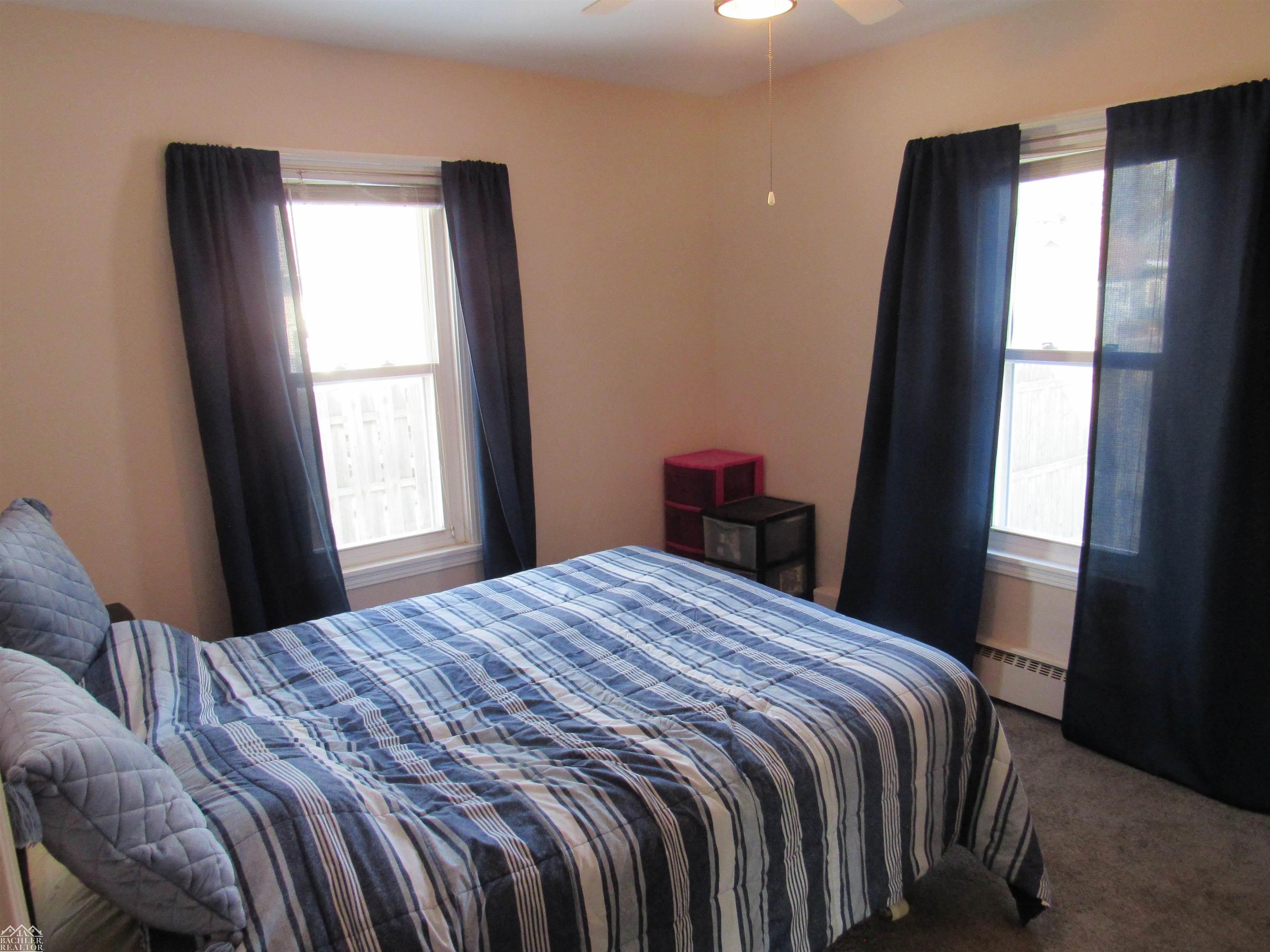 Saint Clair, MI, 48079