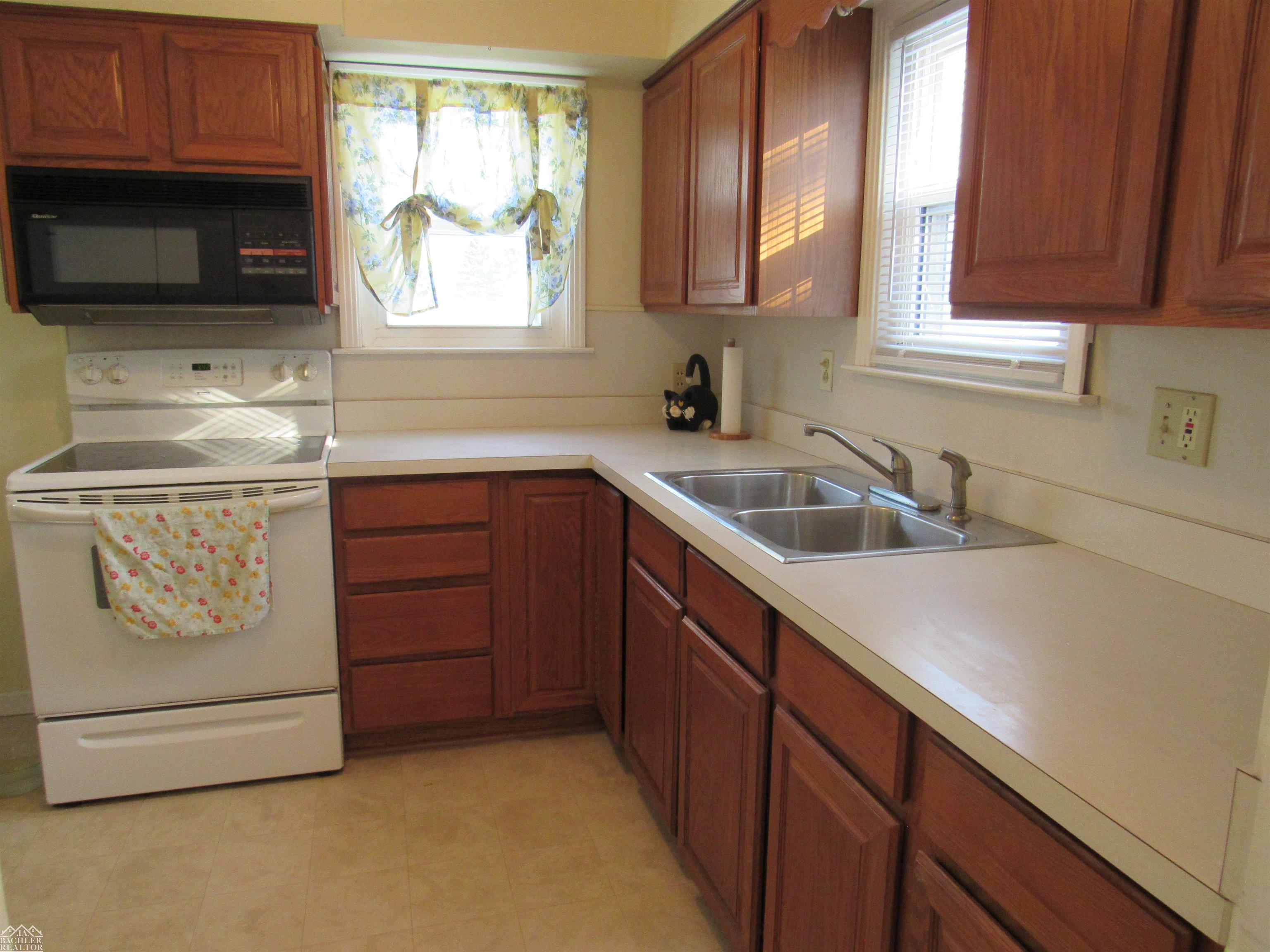 Saint Clair, MI, 48079