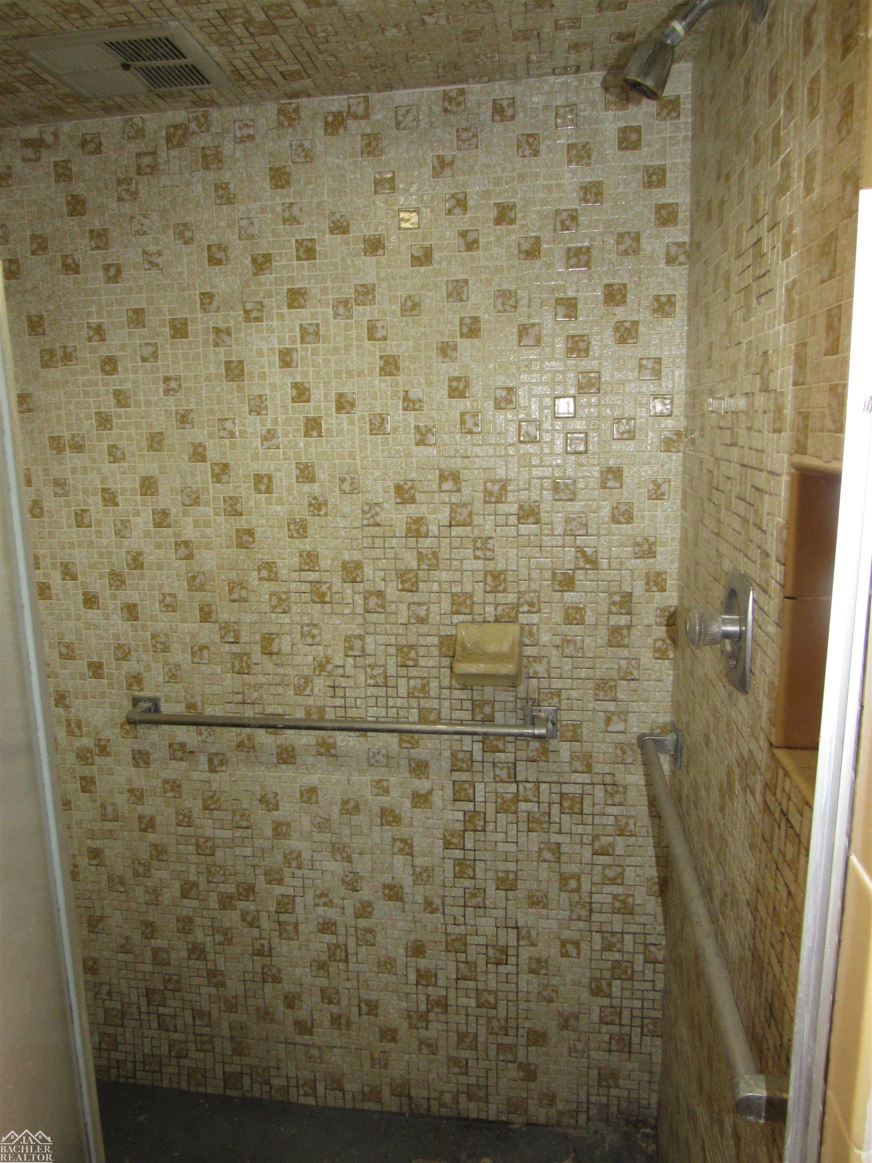 Saint Clair, MI, 48079