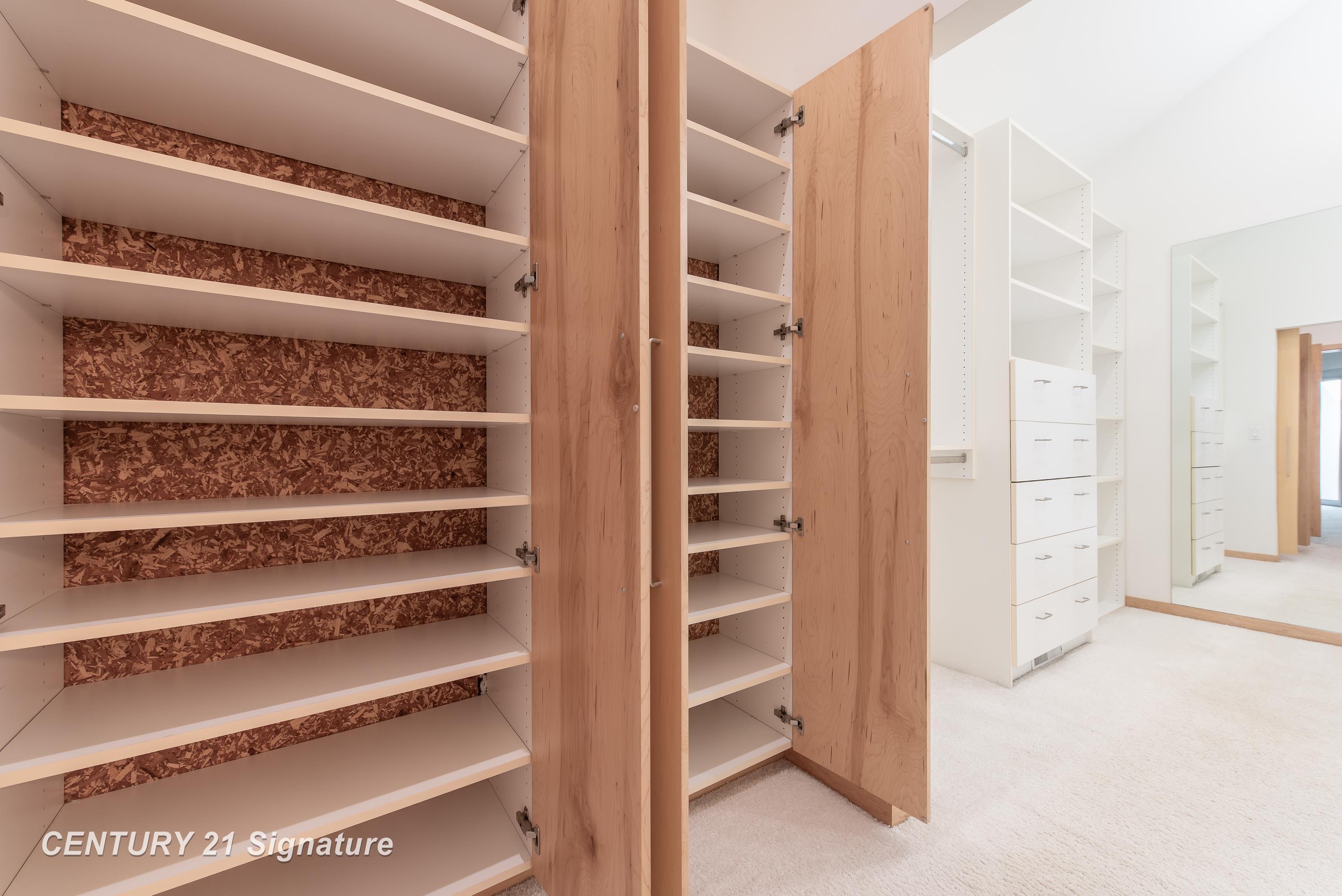 2627 N Odyssey Lane, Midland, MI, 48642