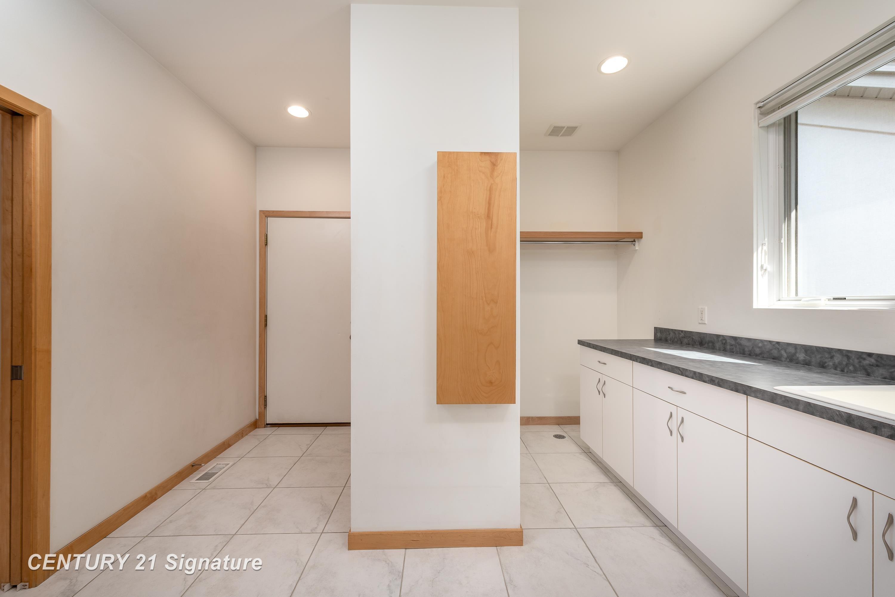 2627 N Odyssey Lane, Midland, MI, 48642