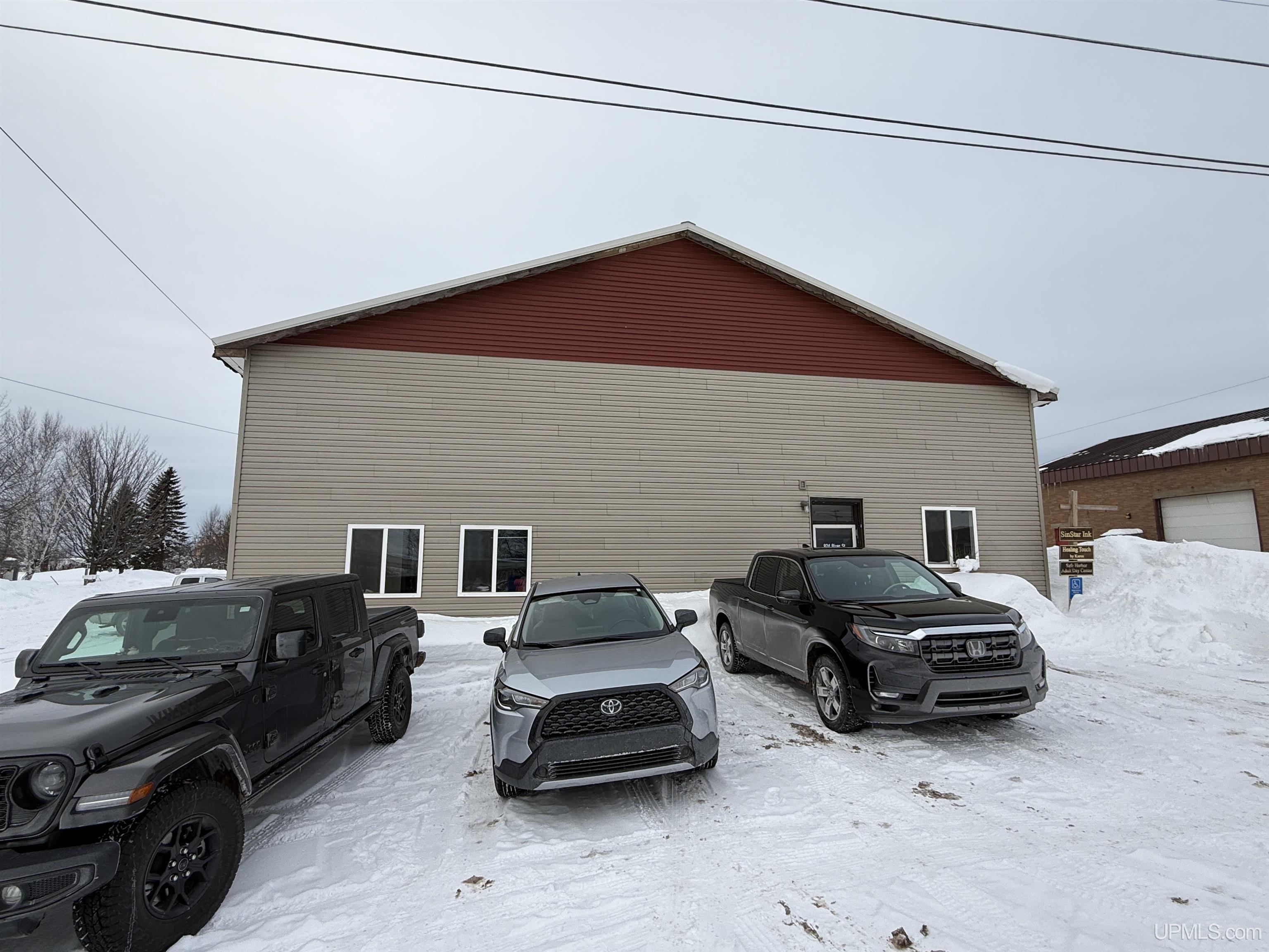 900 River Street, Ontonagon, MI, 49953