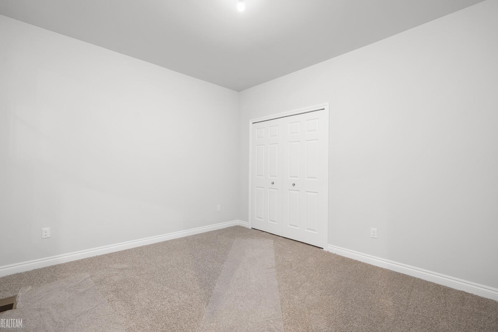 48832 Birmingham Drive, Chesterfield, MI, 48047