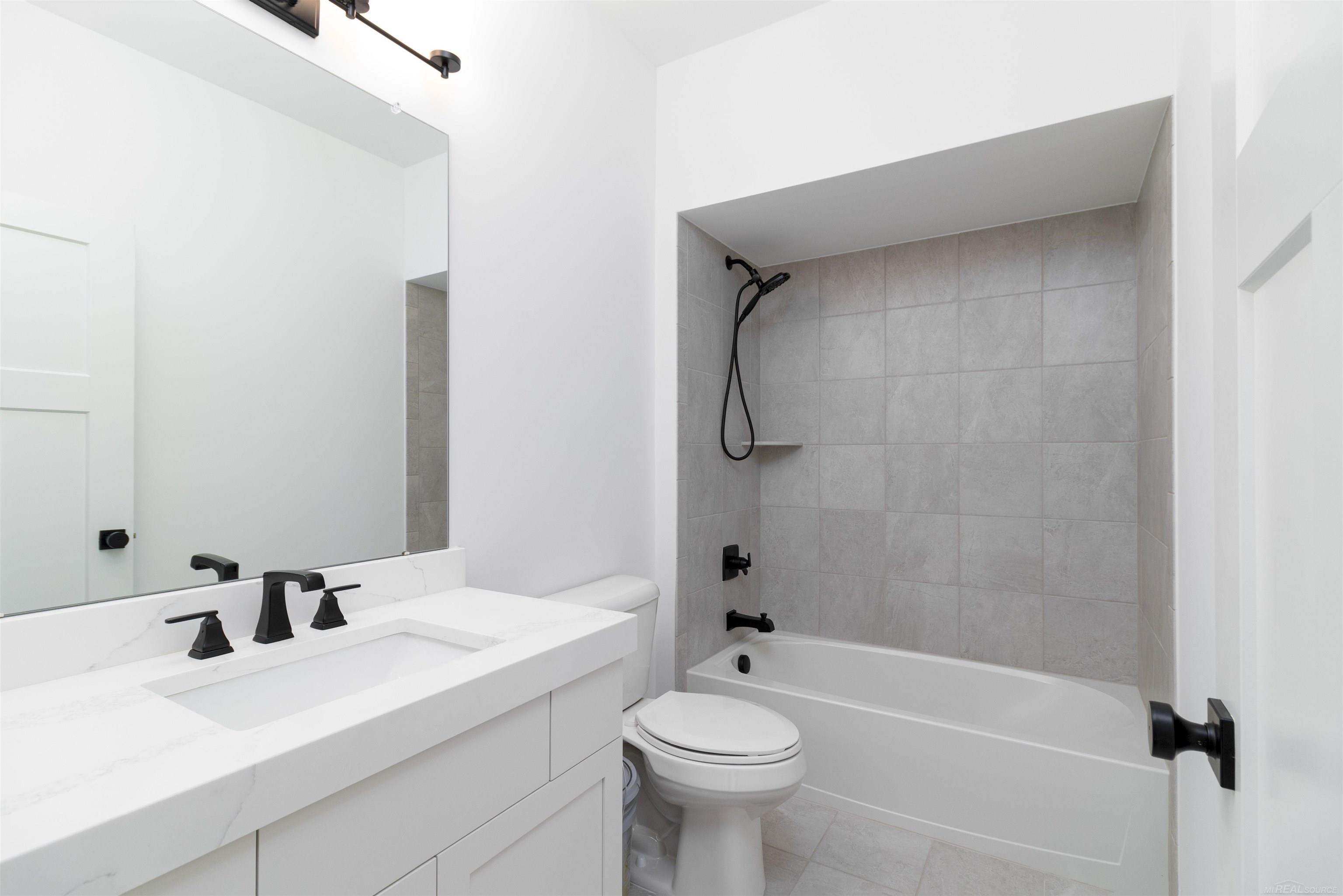 7538 Brunswick Drive UNIT&nbsp;48, Washington, MI, 48095