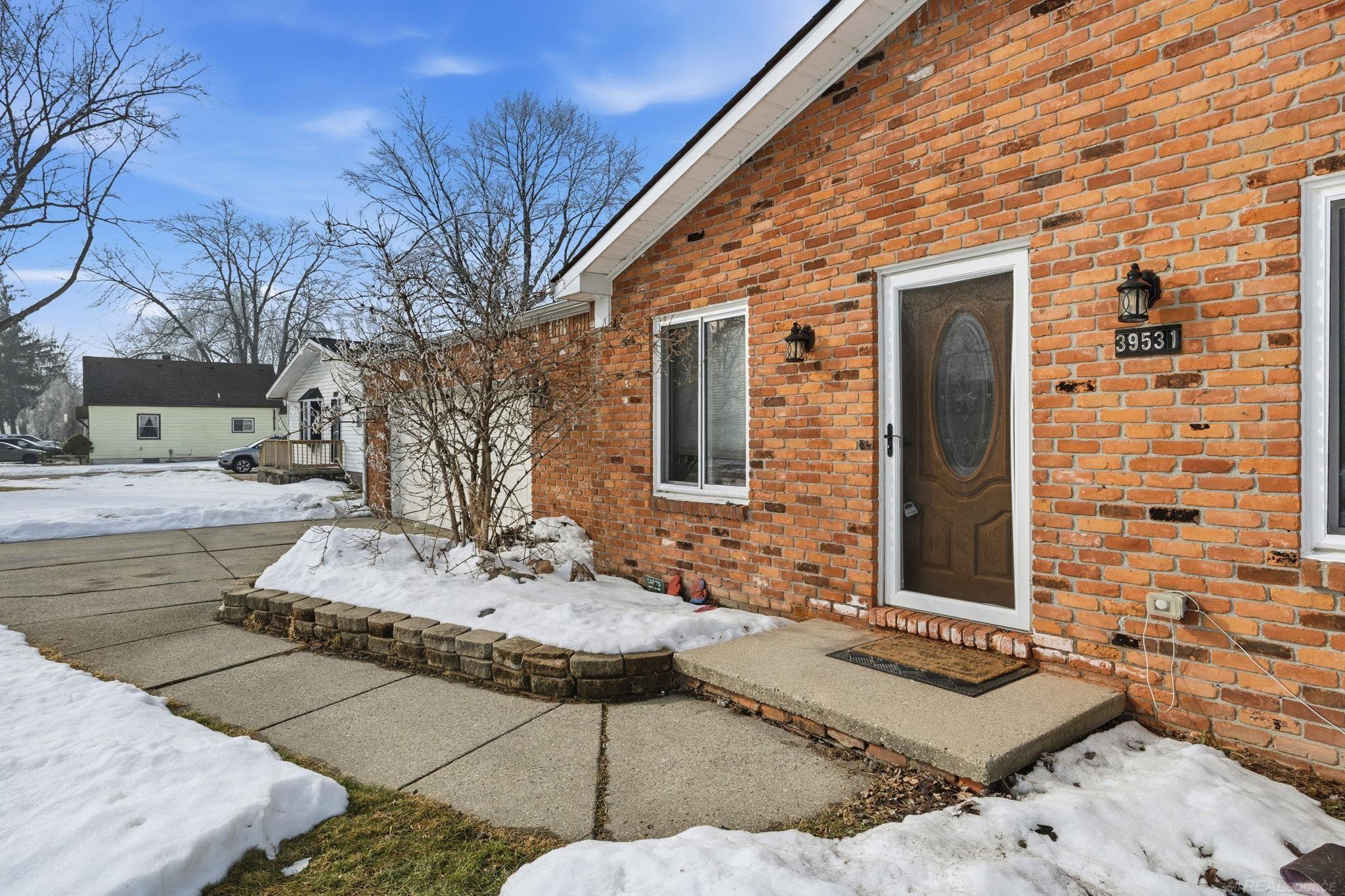 39531 Willmarth Street, Harrison Twp, MI, 48045