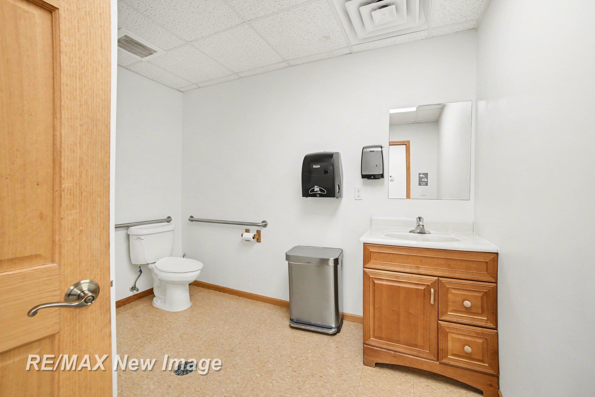 49 E Isabella Road, Midland, MI, 48640