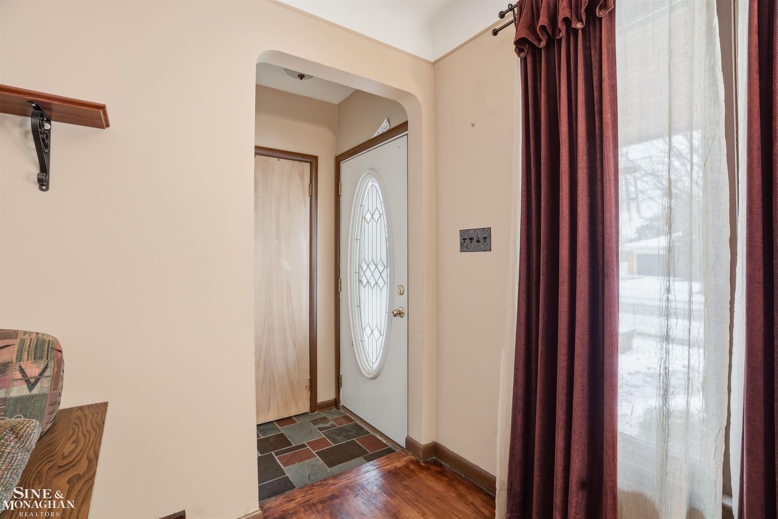 Eastpointe, MI, 48021