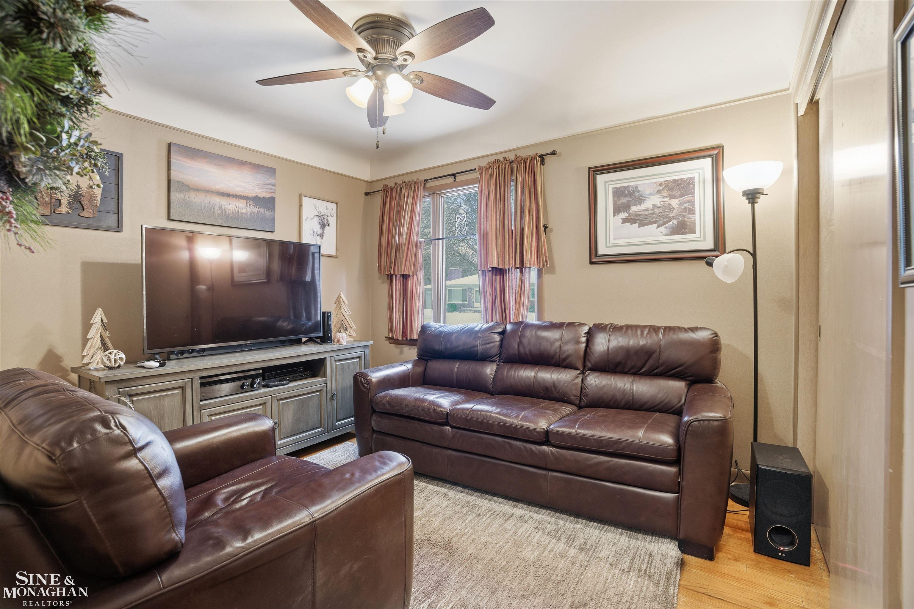 Eastpointe, MI, 48021