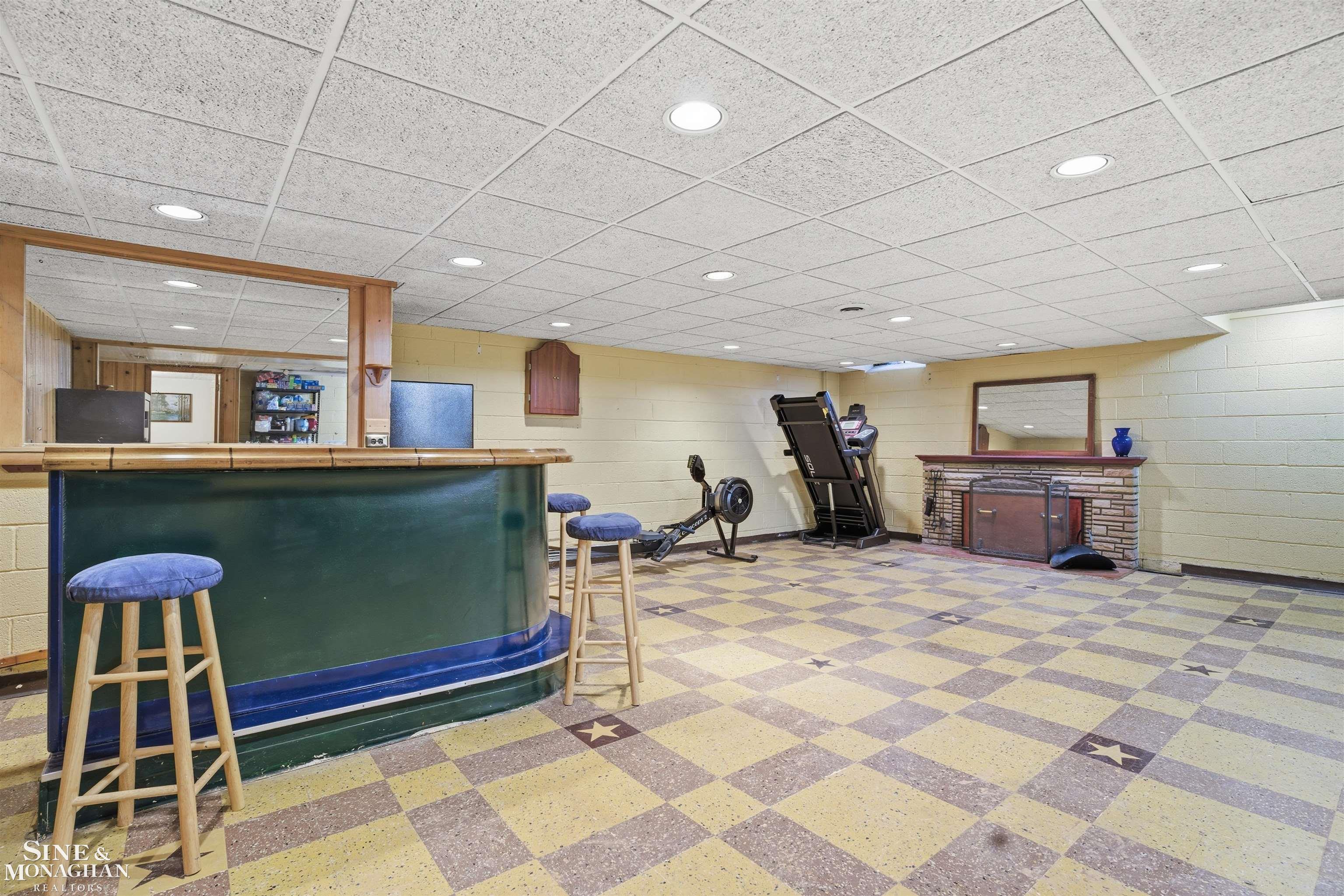 Eastpointe, MI, 48021