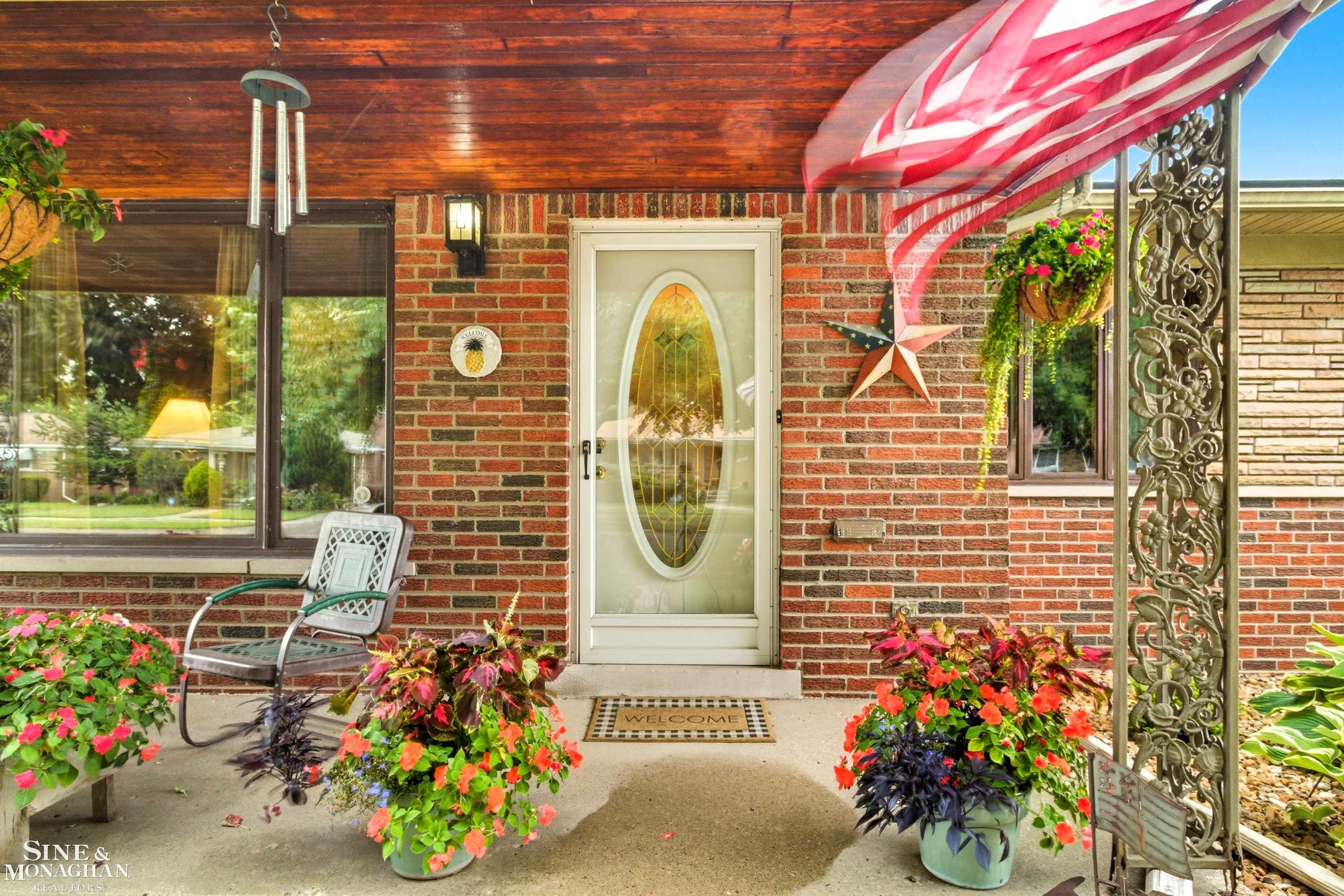 Eastpointe, MI, 48021