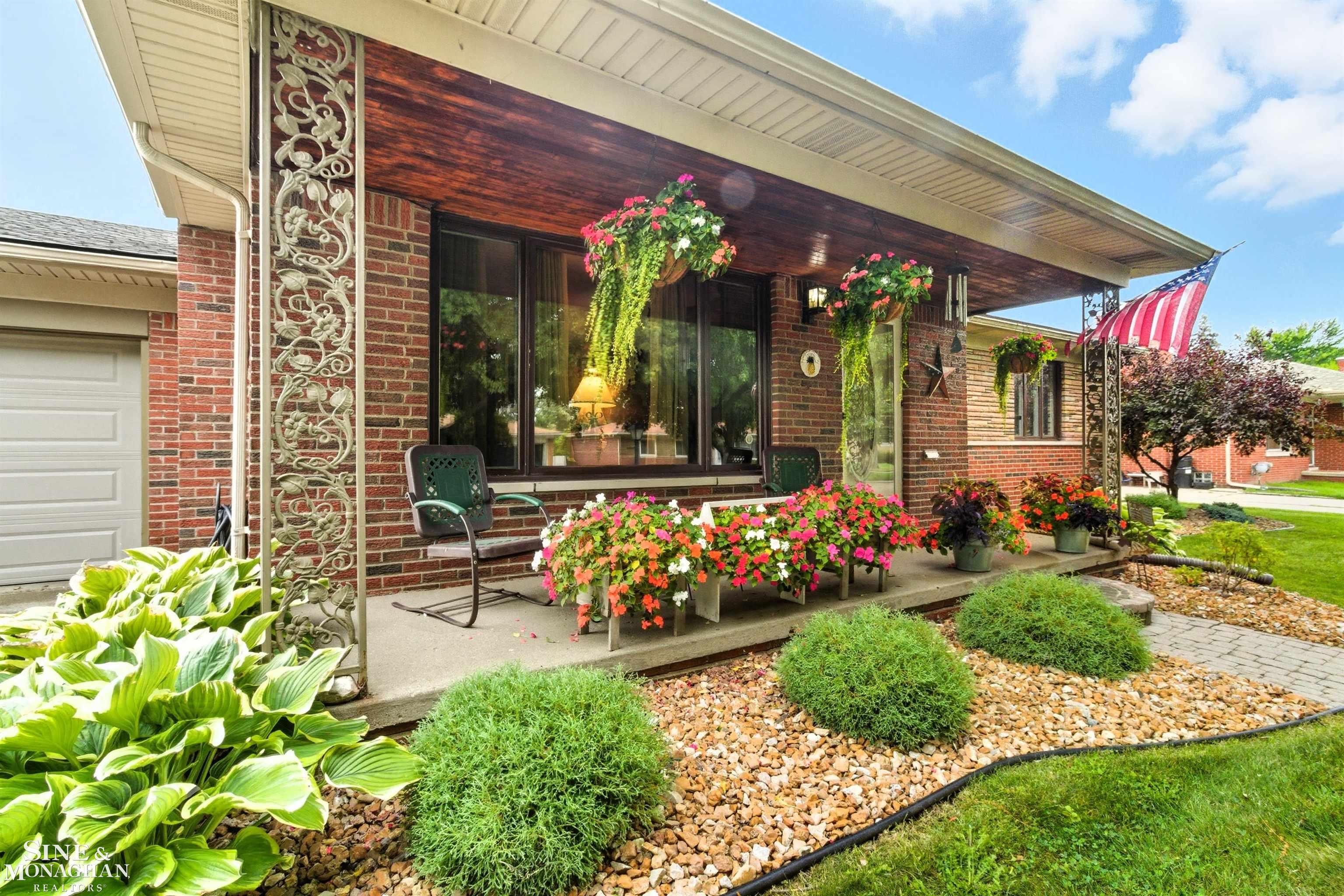 Eastpointe, MI, 48021