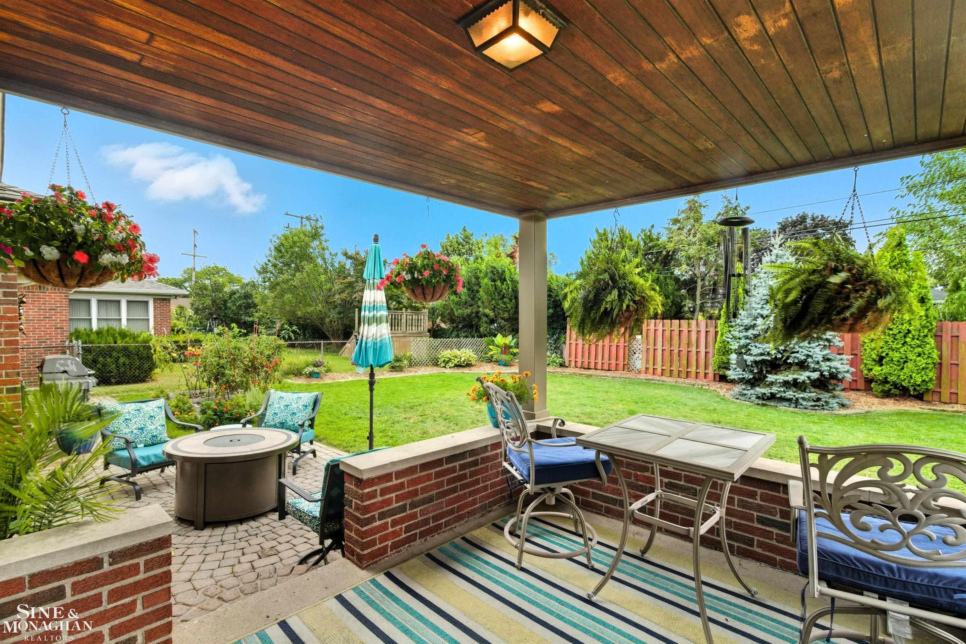 Eastpointe, MI, 48021