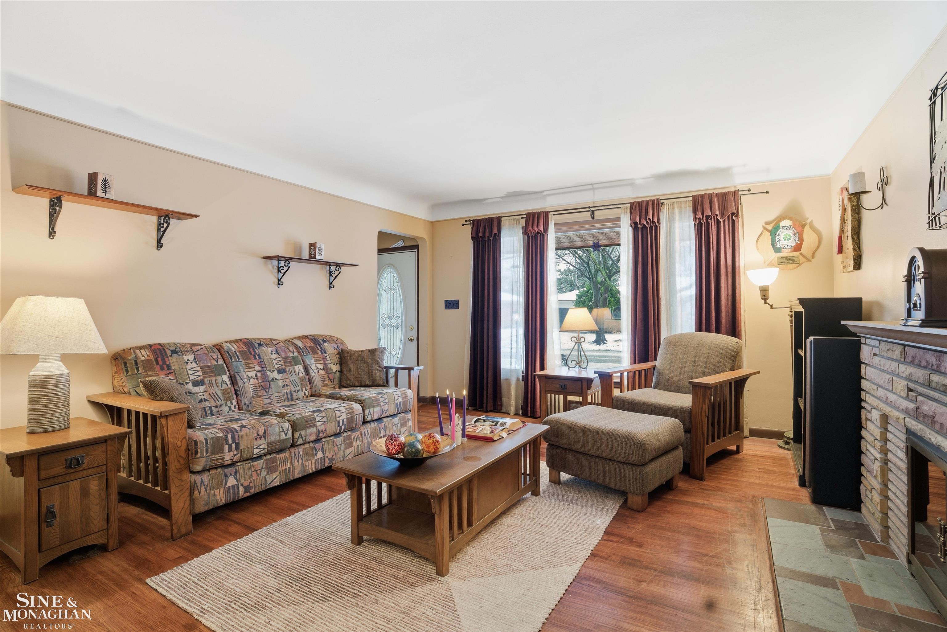 Eastpointe, MI, 48021