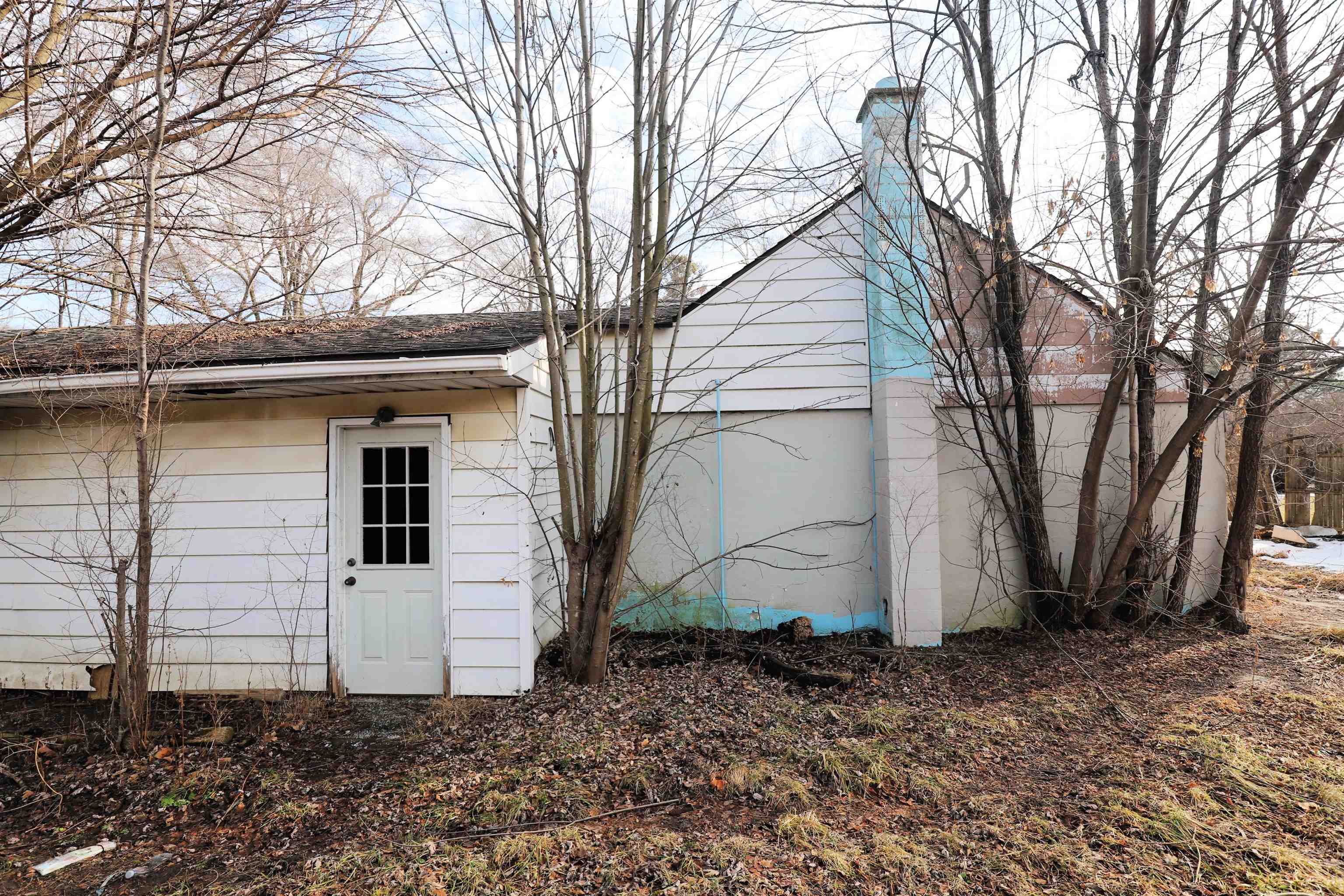 3056 Shaw, Burton, MI 48529 Photo