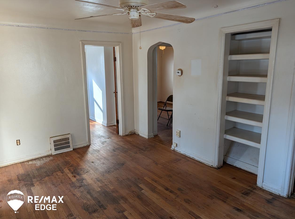 2415 Pennsylvania Avenue, Flint, MI, 48506