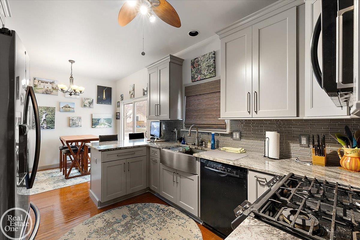  UNIT 16, Novi, MI, 48377