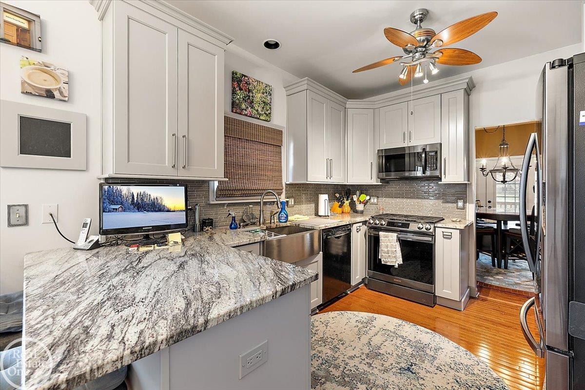  UNIT 16, Novi, MI, 48377