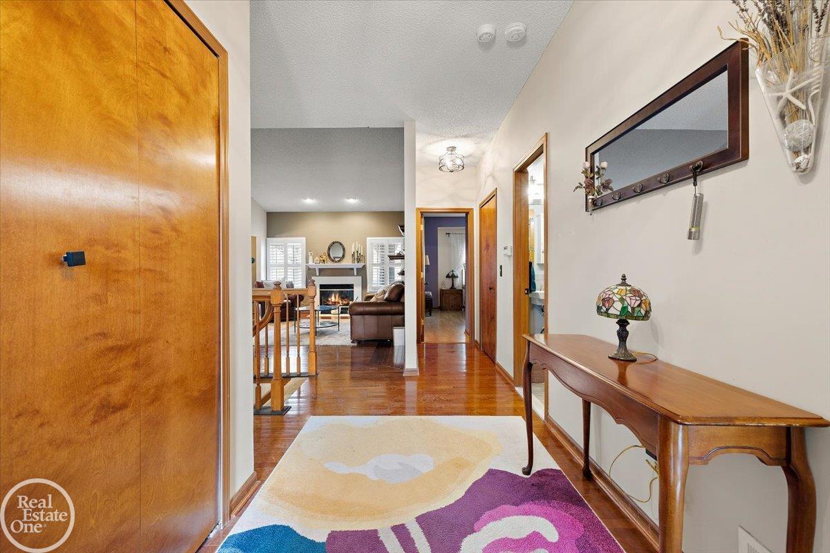  UNIT 16, Novi, MI, 48377