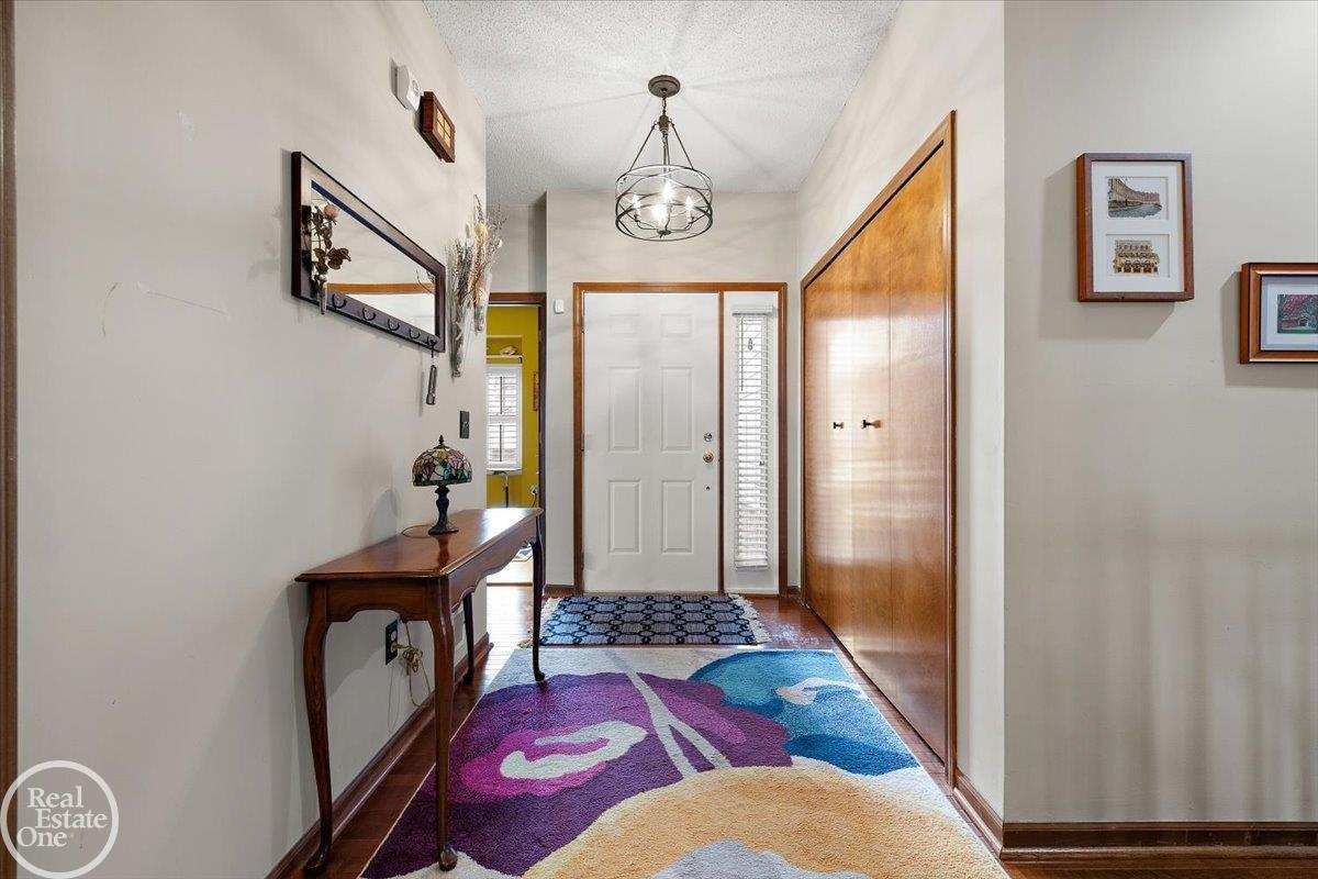  UNIT 16, Novi, MI, 48377