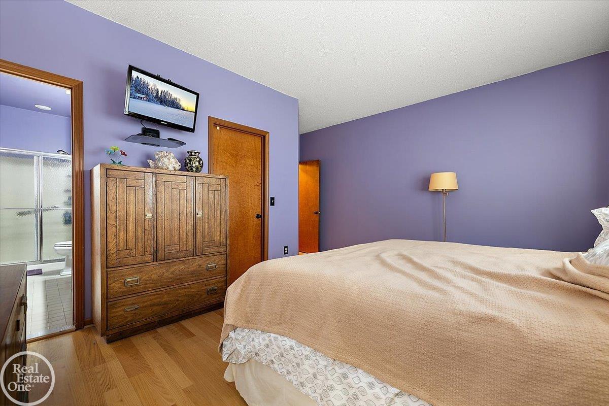  UNIT 16, Novi, MI, 48377