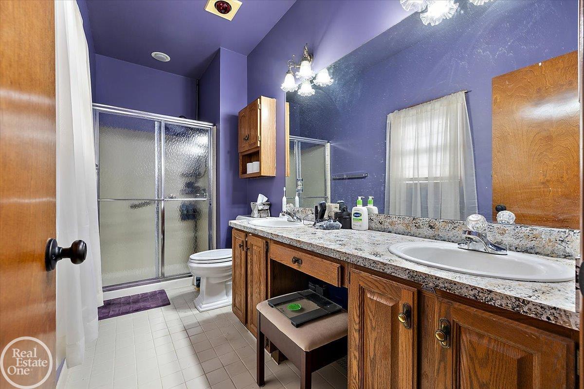  UNIT 16, Novi, MI, 48377