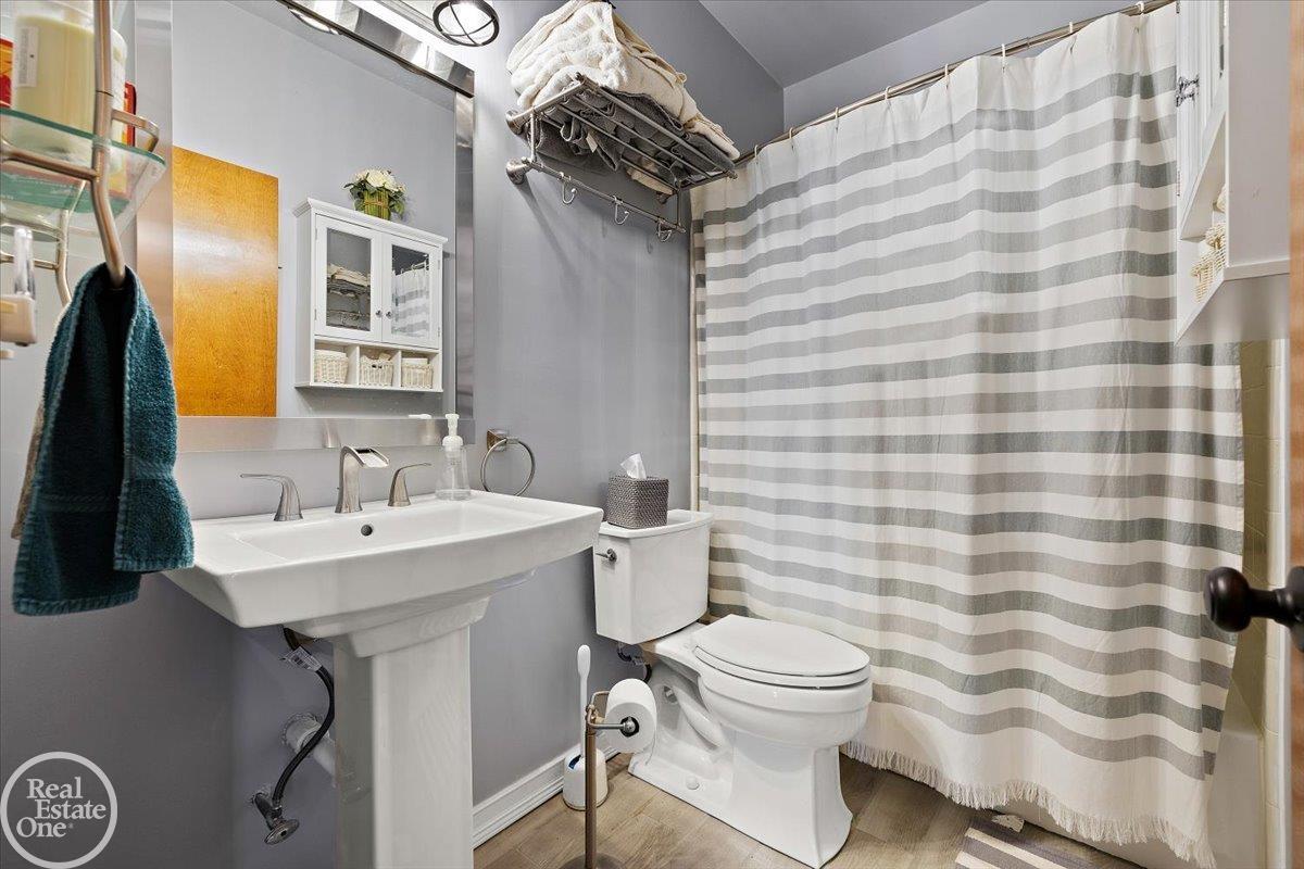  UNIT 16, Novi, MI, 48377