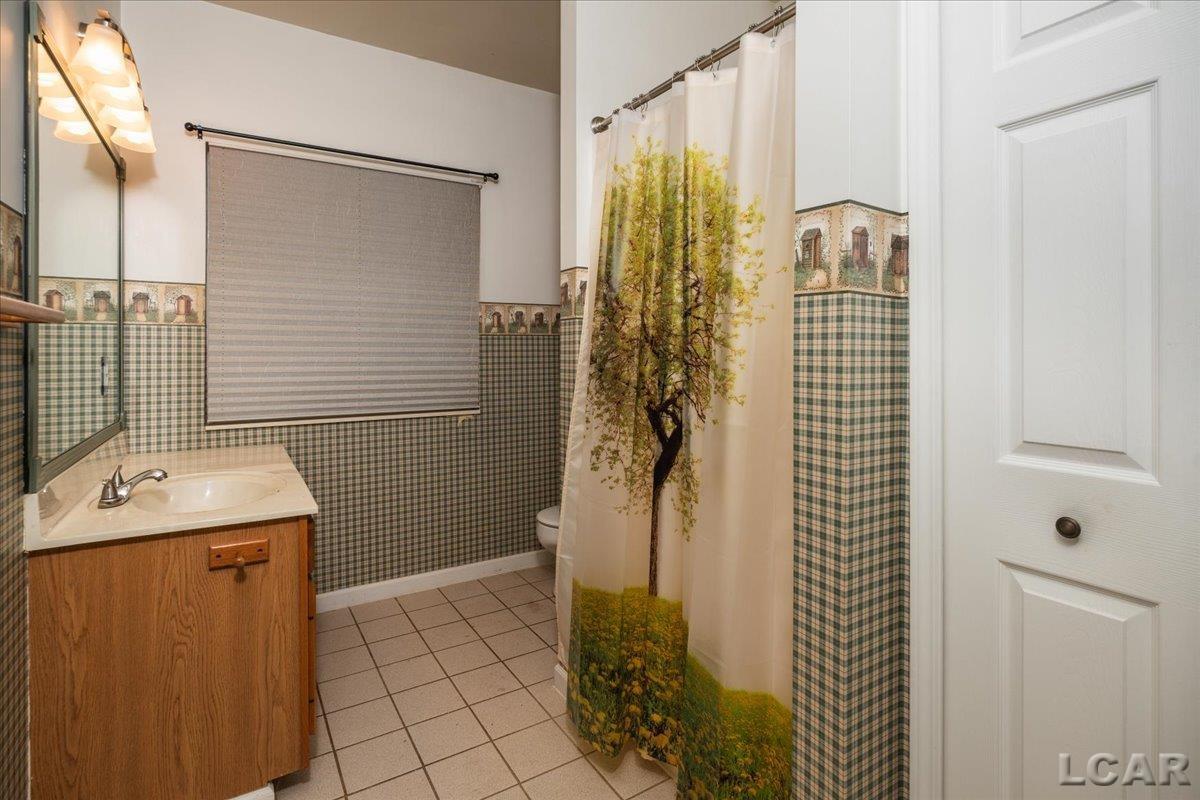 8266 Irish Mist Drive, Onsted, MI, 49265