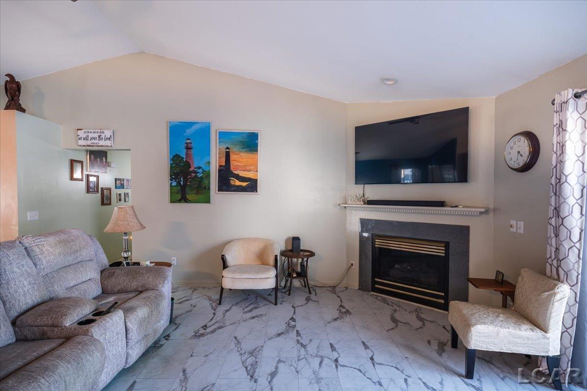 8266 Irish Mist Drive, Onsted, MI, 49265