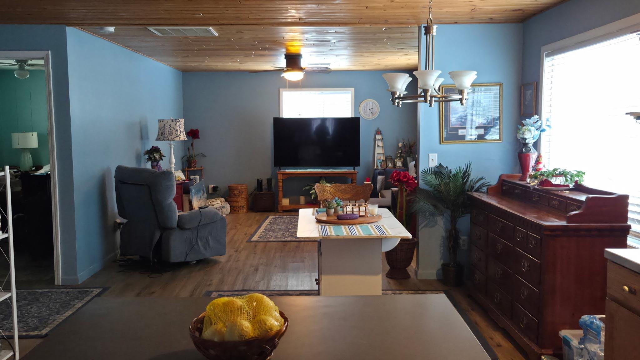 1304 James Street photo 7