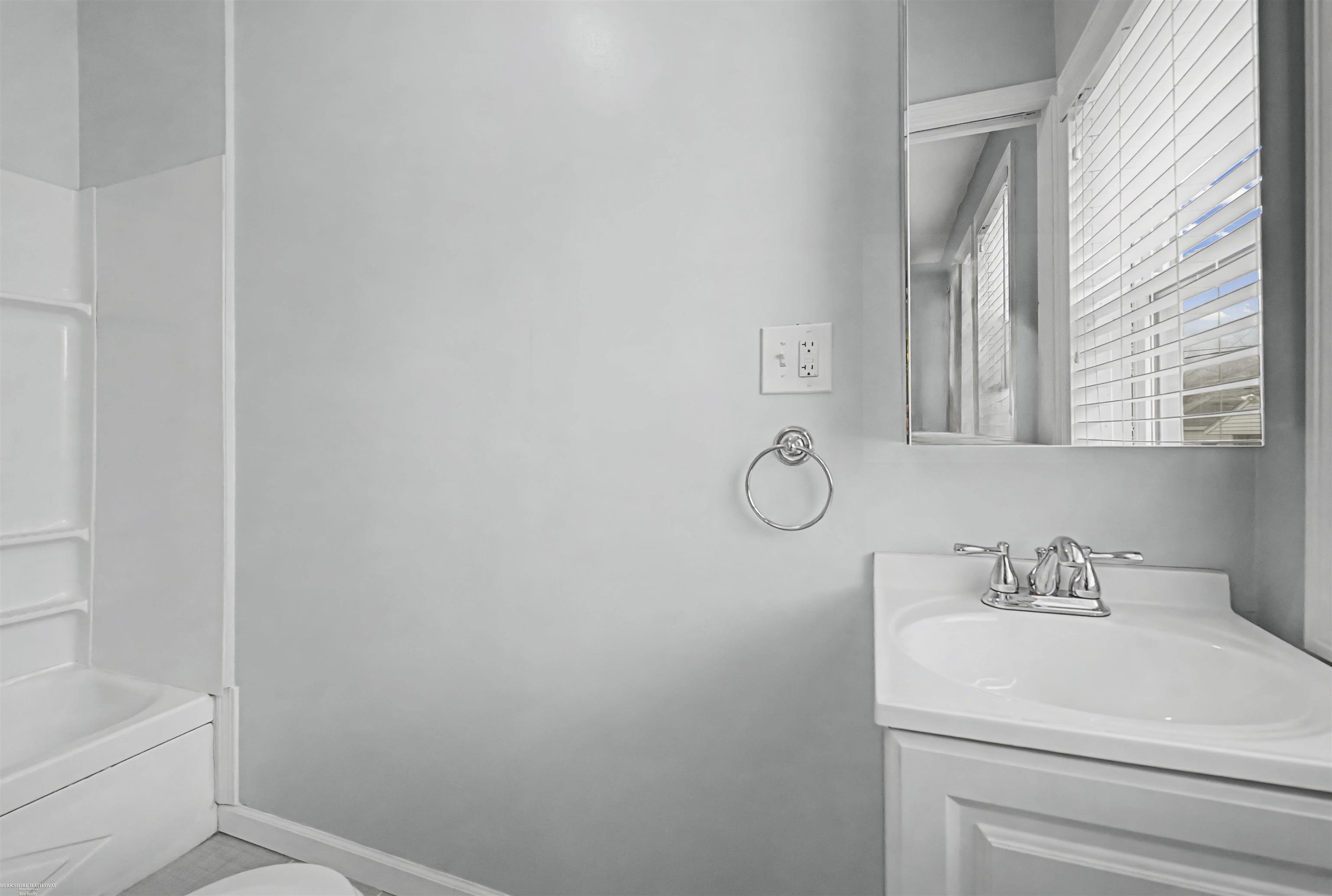 22607 Maxine Street, Saint Clair Shores, MI, 48080