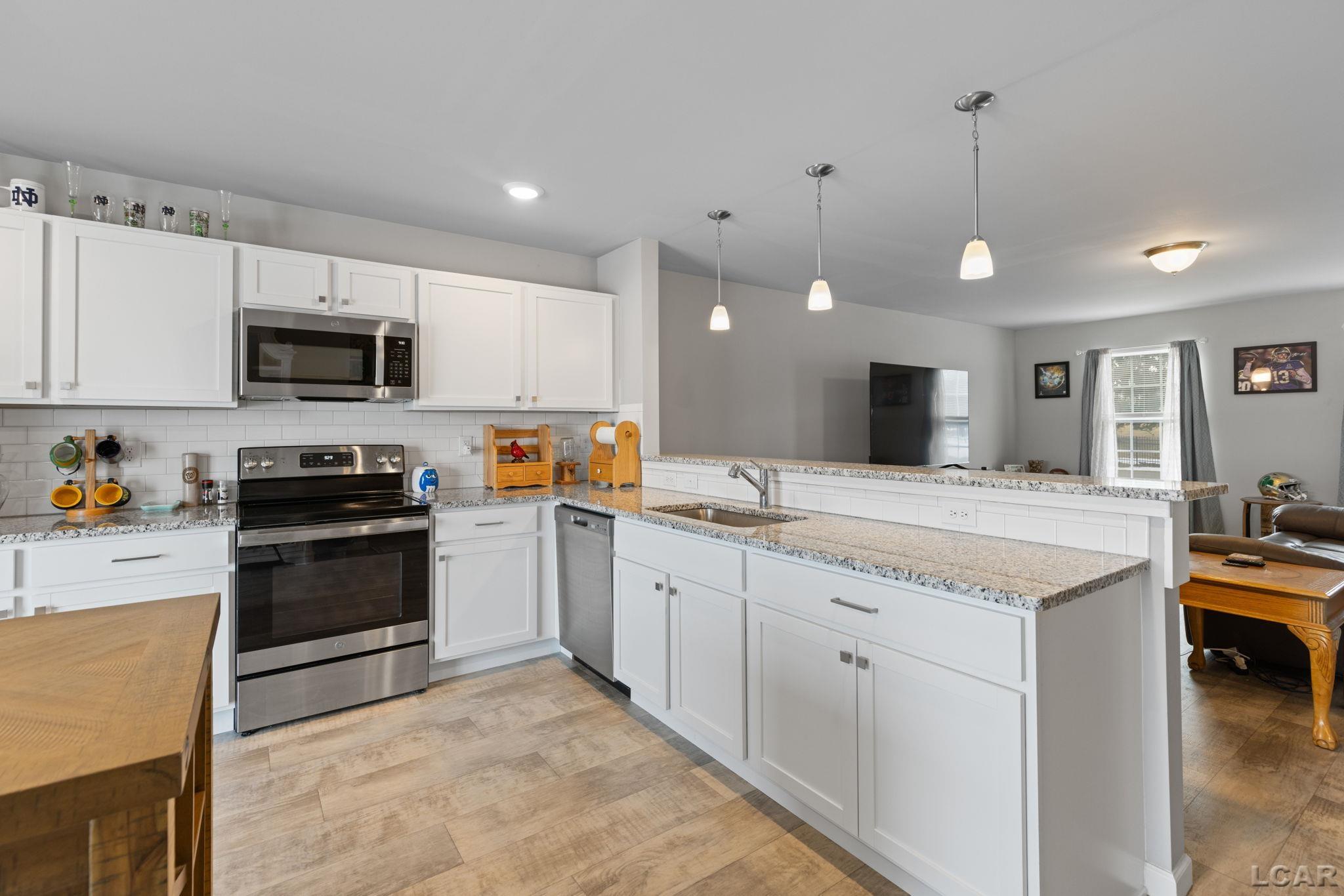 3324 Sutton Road, Adrian, MI, 49221