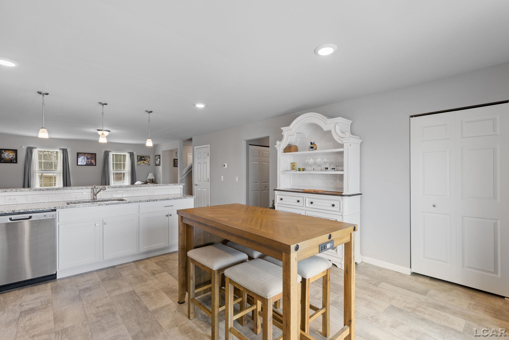 3324 Sutton Road, Adrian, MI, 49221