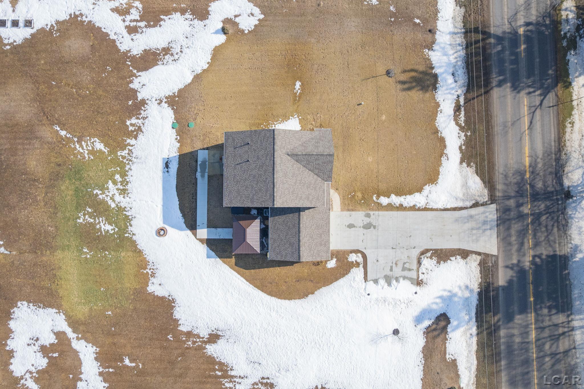 3324 Sutton Road, Adrian, MI, 49221