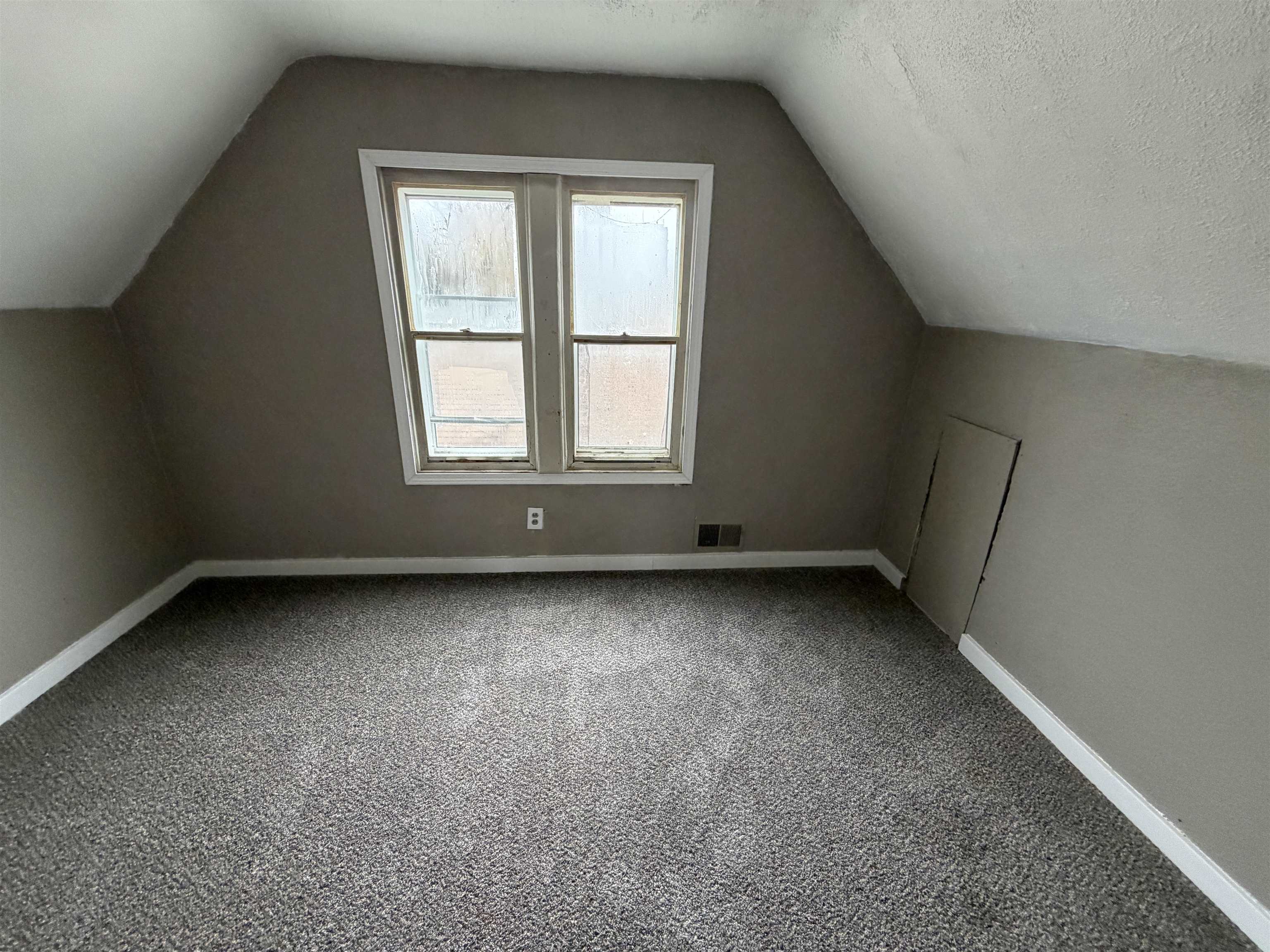 806 Alvord Avenue photo 12