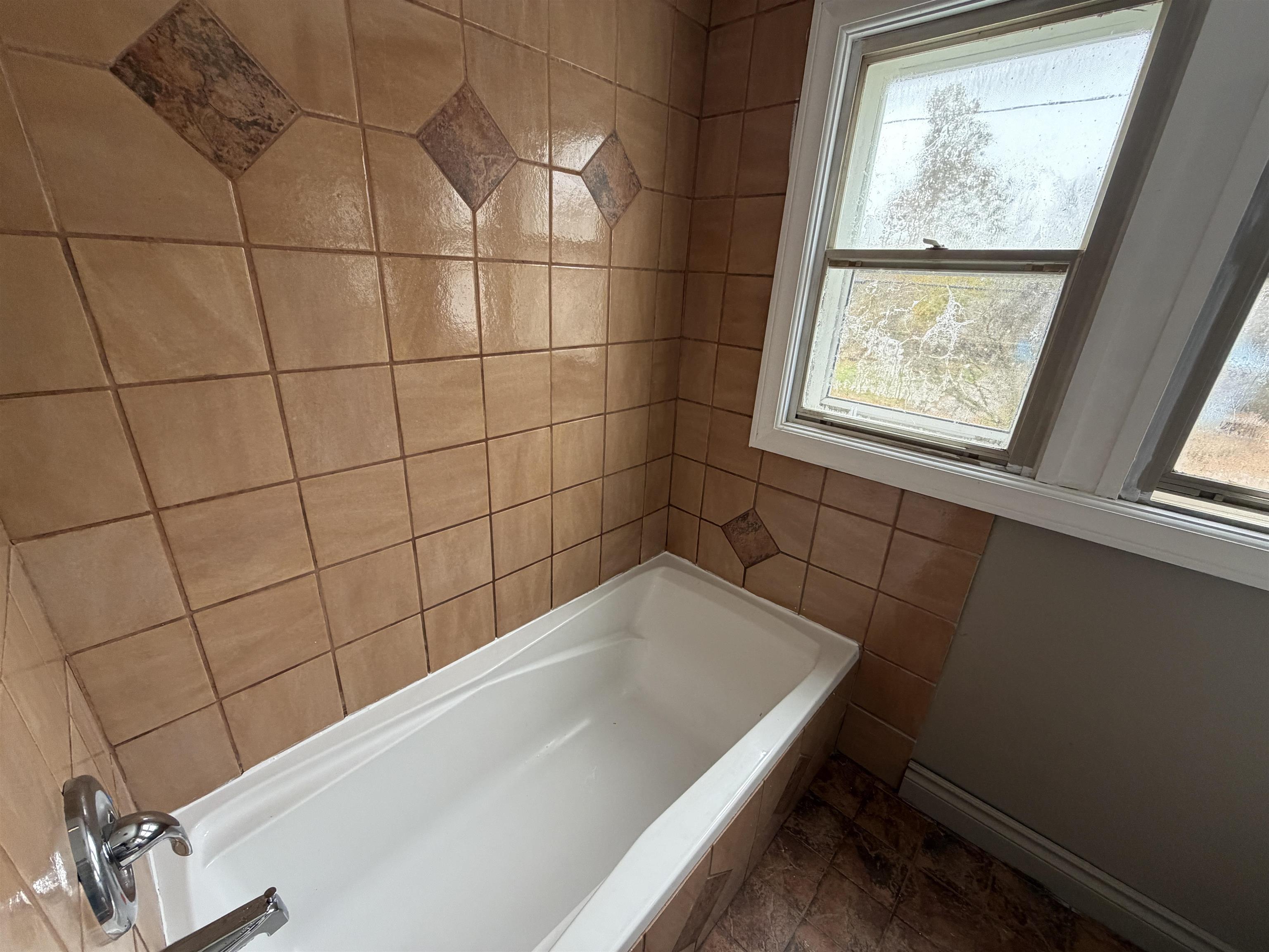 806 Alvord Avenue photo 9