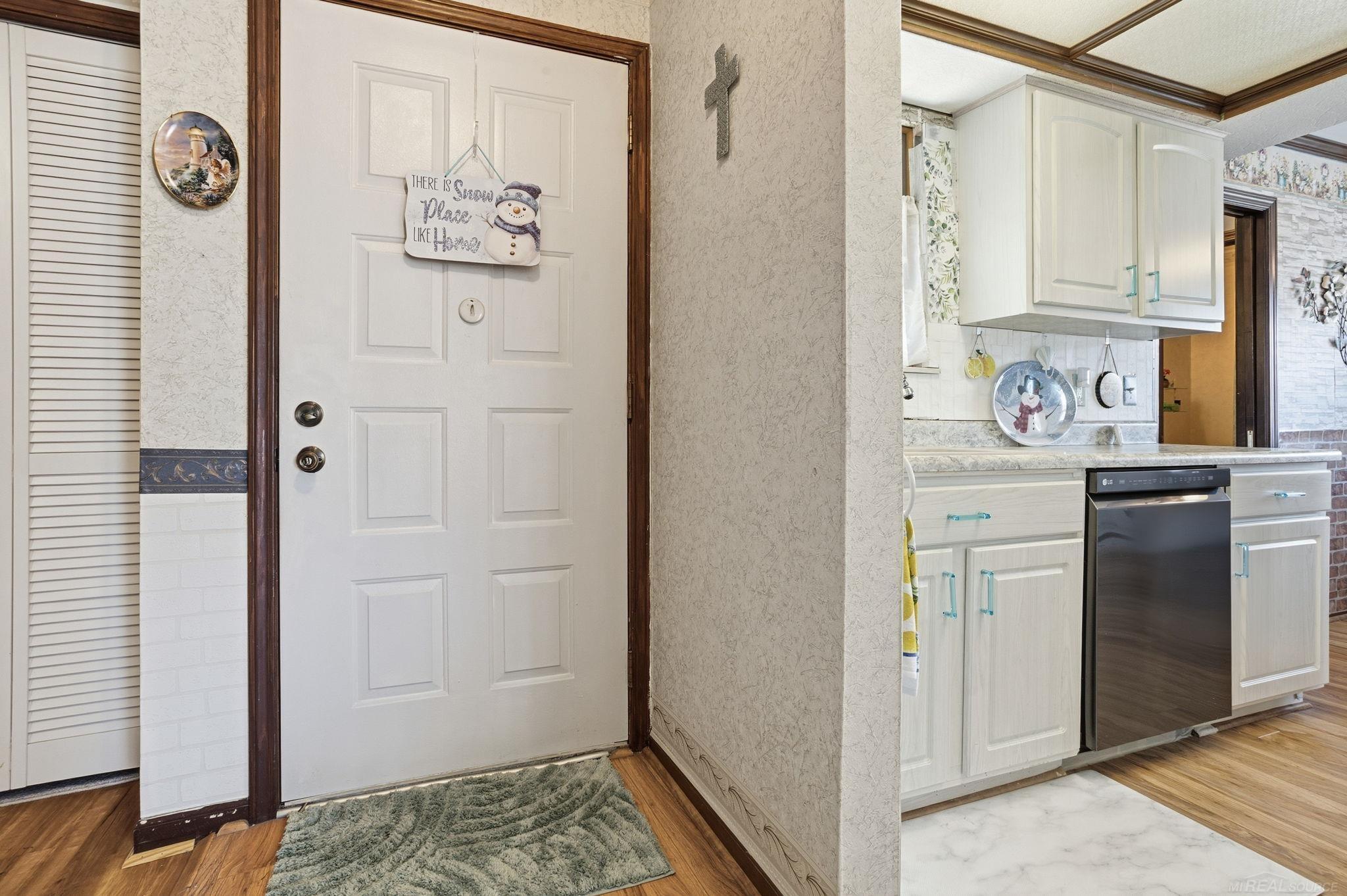 5301 Rene Drive UNIT&nbsp;BLDG 27 UNIT&nbsp;105, Warren, MI, 48091