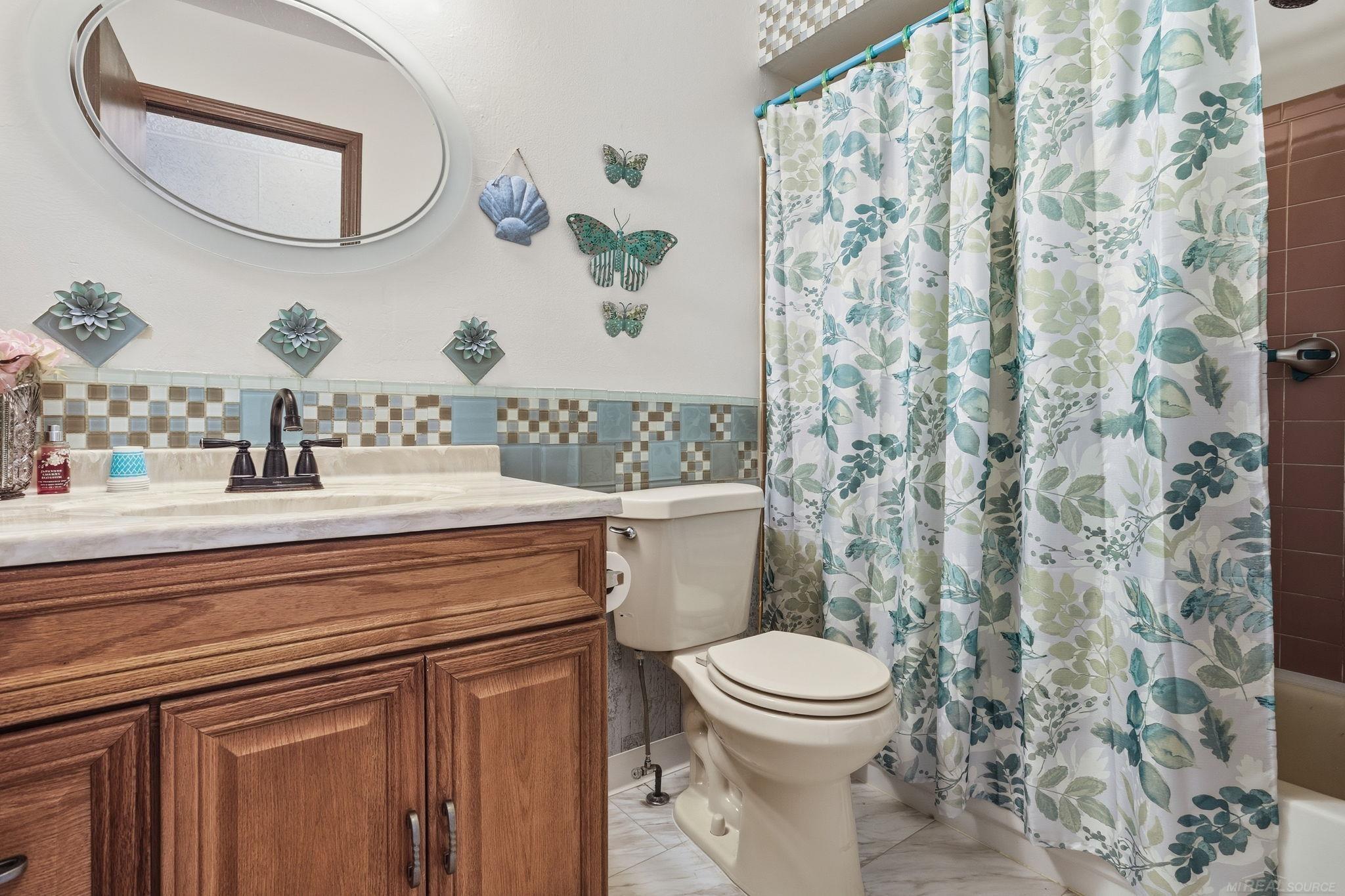 5301 Rene Drive UNIT&nbsp;BLDG 27 UNIT&nbsp;105, Warren, MI, 48091