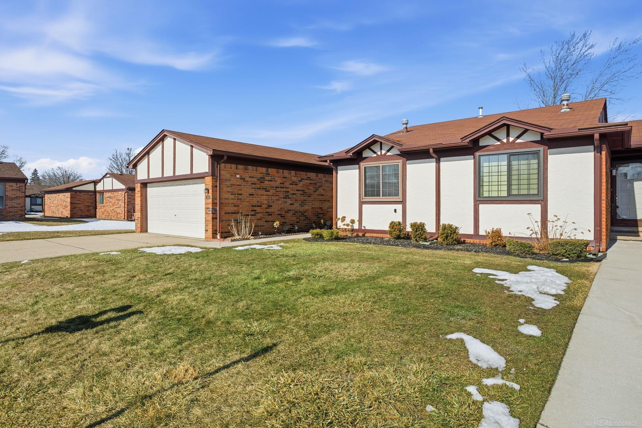 5301 Rene Drive UNIT&nbsp;BLDG 27 UNIT&nbsp;105, Warren, MI, 48091