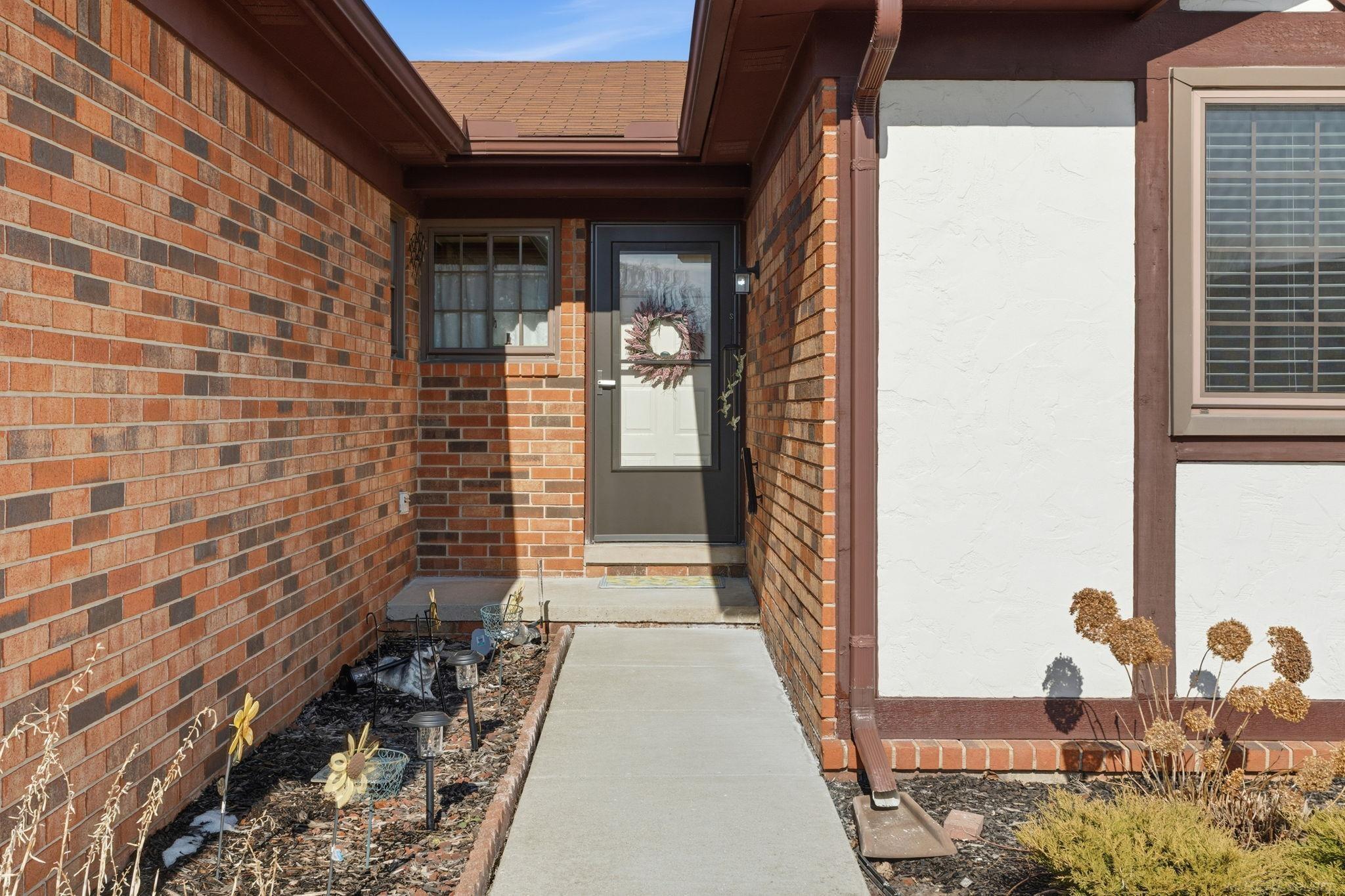 5301 Rene Drive UNIT&nbsp;BLDG 27 UNIT&nbsp;105, Warren, MI, 48091