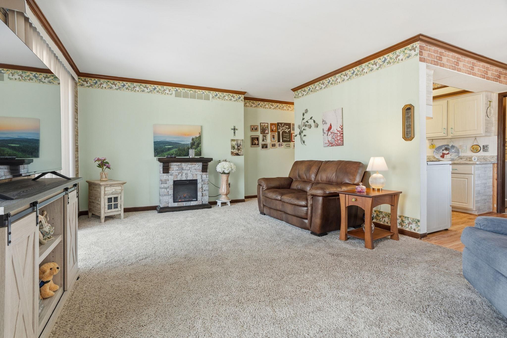 5301 Rene Drive UNIT&nbsp;BLDG 27 UNIT&nbsp;105, Warren, MI, 48091