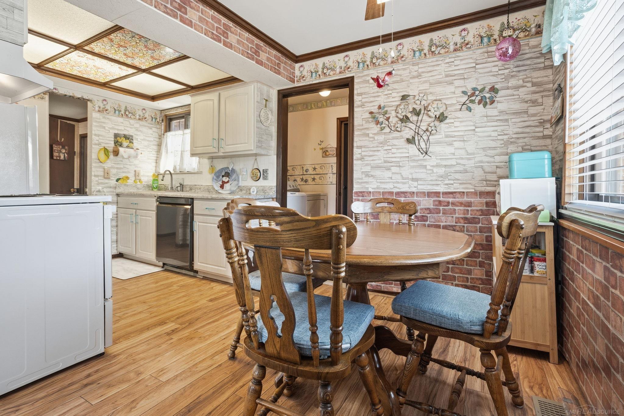 5301 Rene Drive UNIT&nbsp;BLDG 27 UNIT&nbsp;105, Warren, MI, 48091