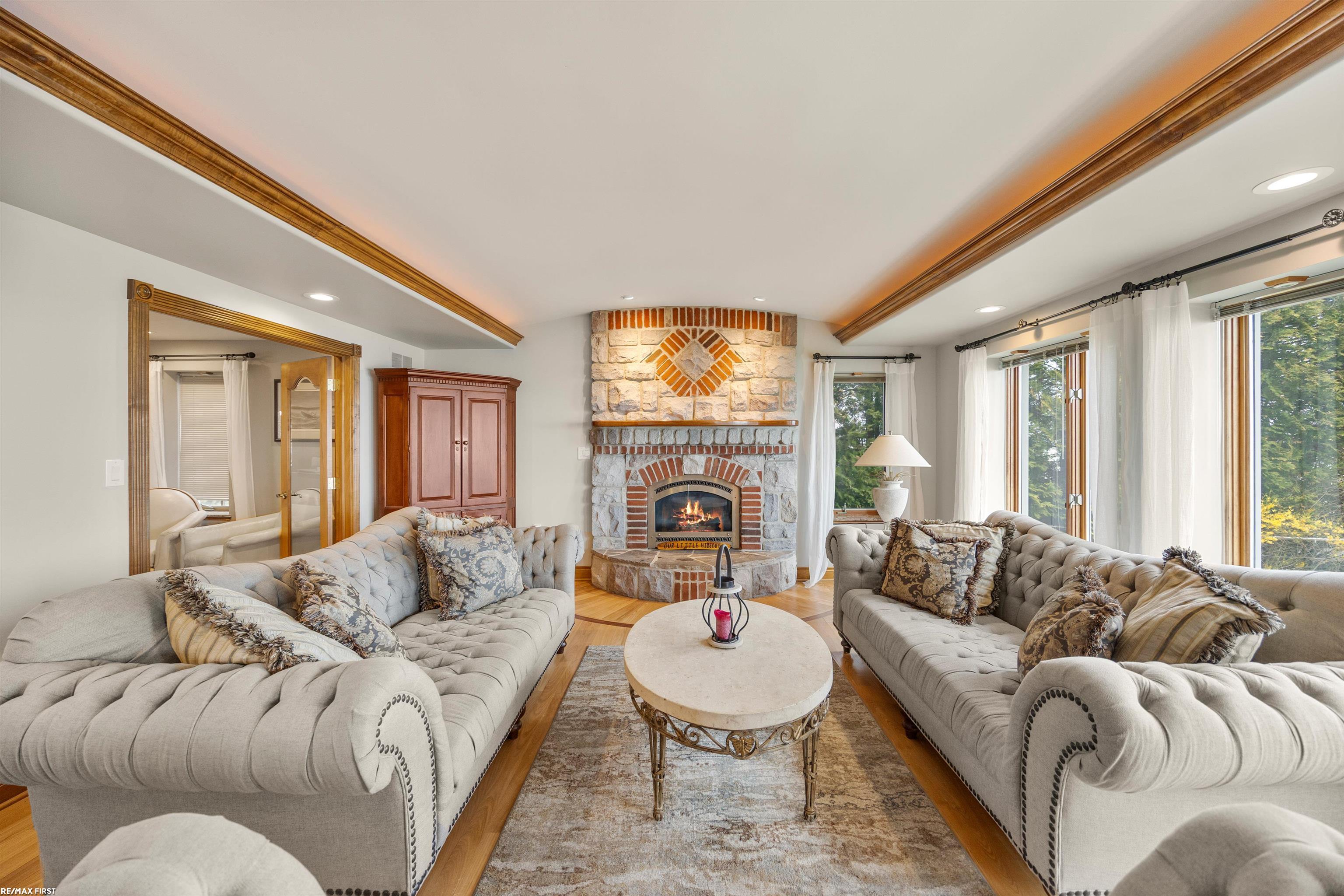 3864 Lakeshore Road, Deckerville, MI, 48427