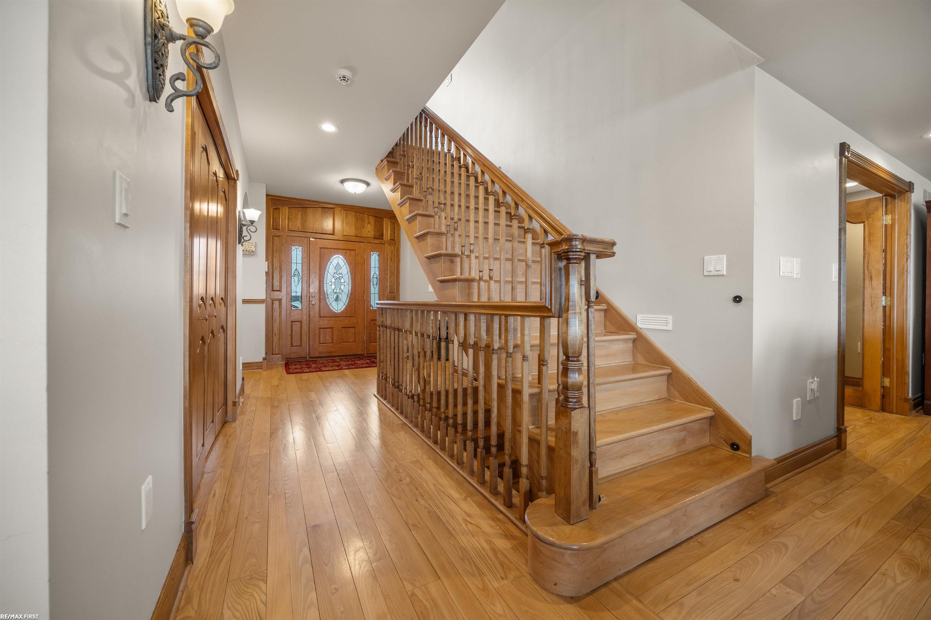 3864 Lakeshore Road, Deckerville, MI, 48427