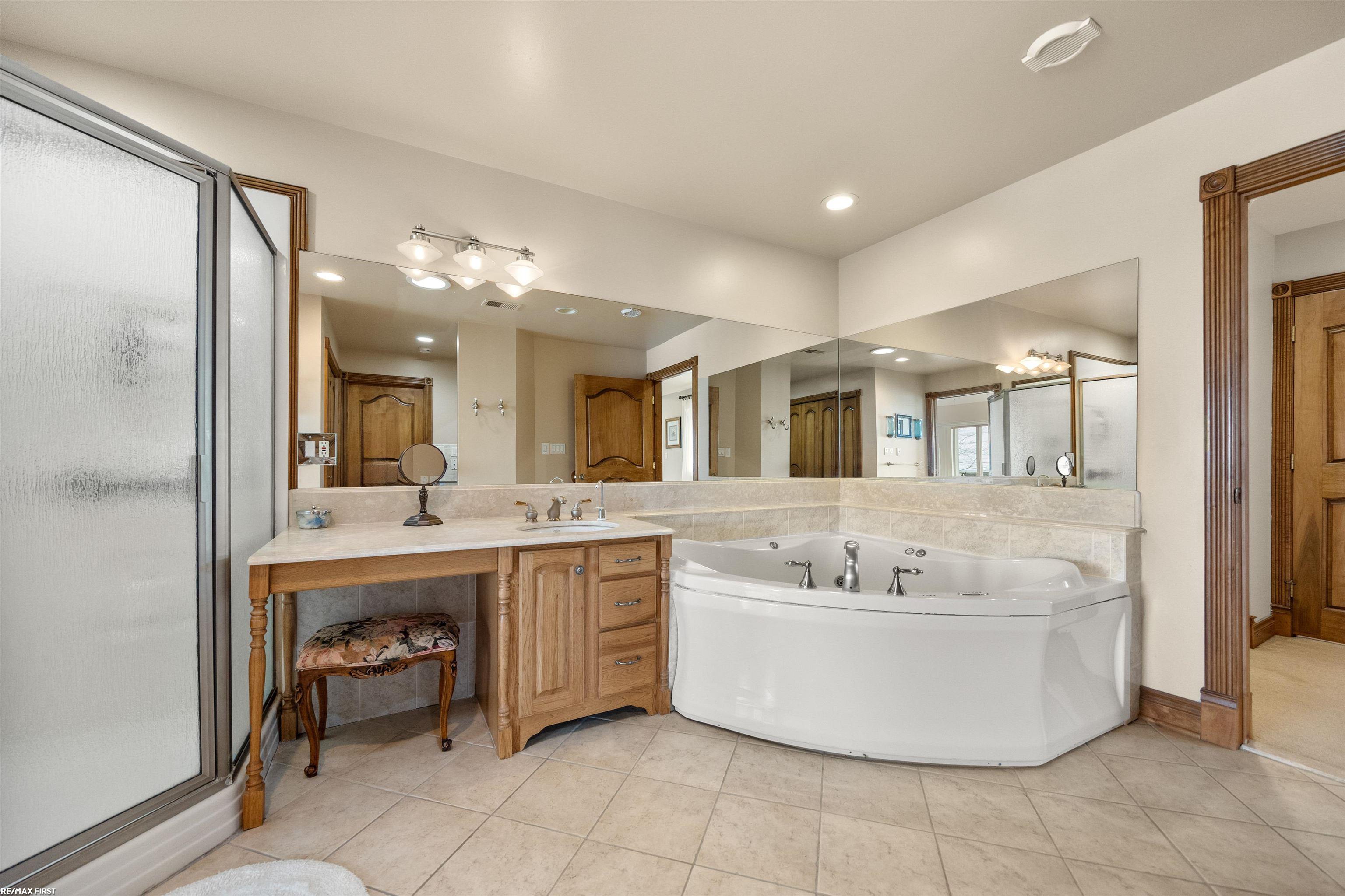 3864 Lakeshore Road, Deckerville, MI, 48427