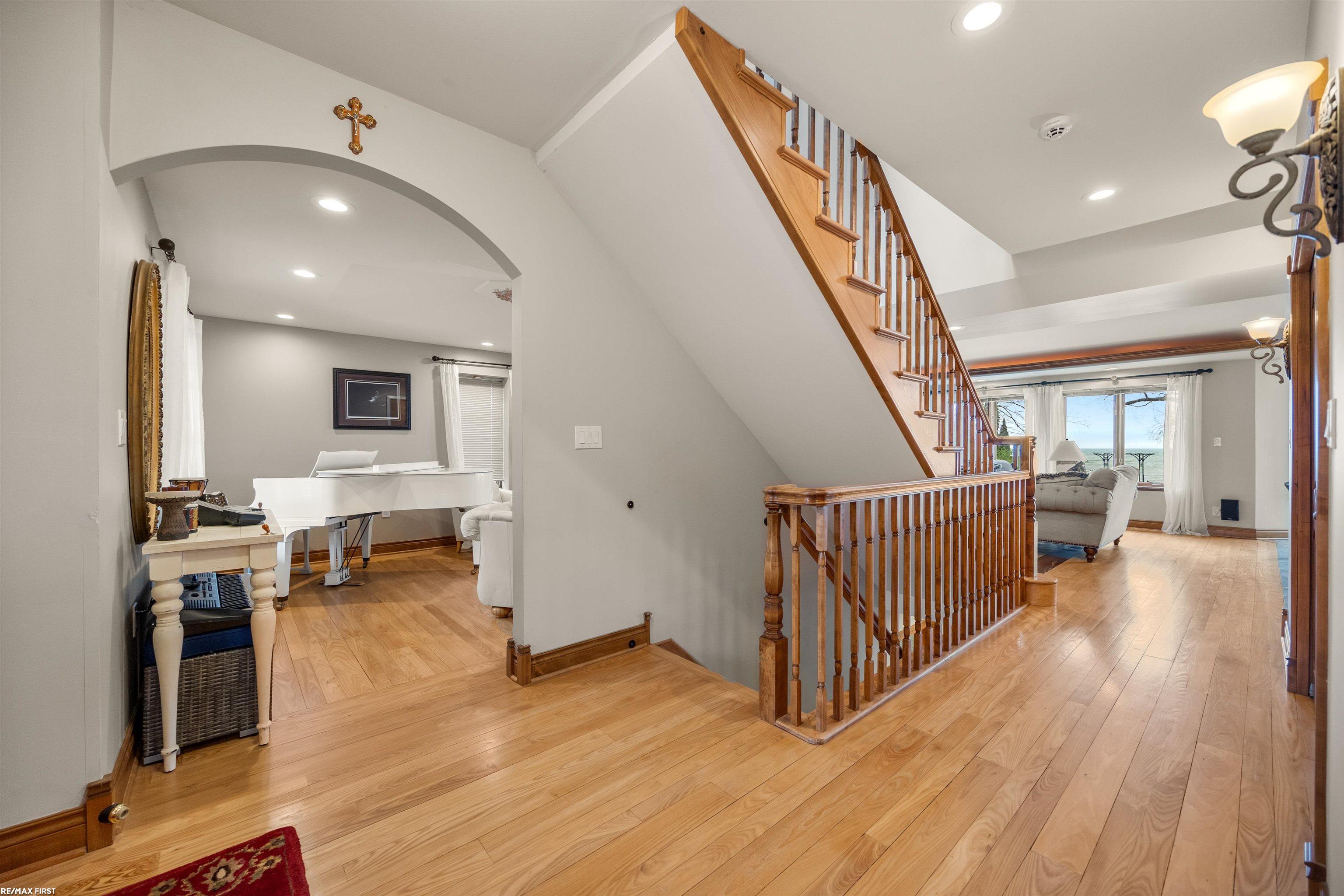 3864 Lakeshore Road, Deckerville, MI, 48427