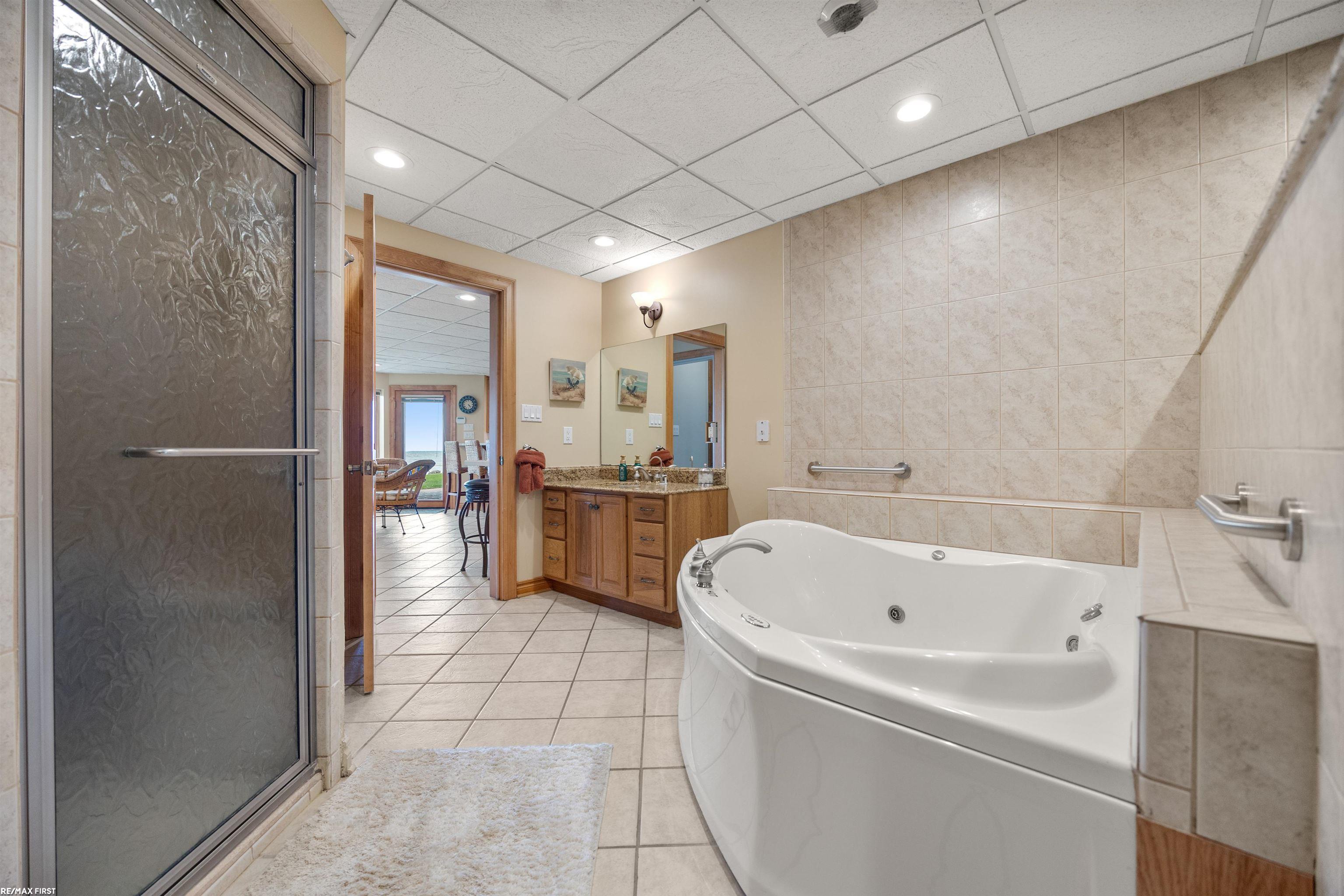 3864 Lakeshore Road, Deckerville, MI, 48427