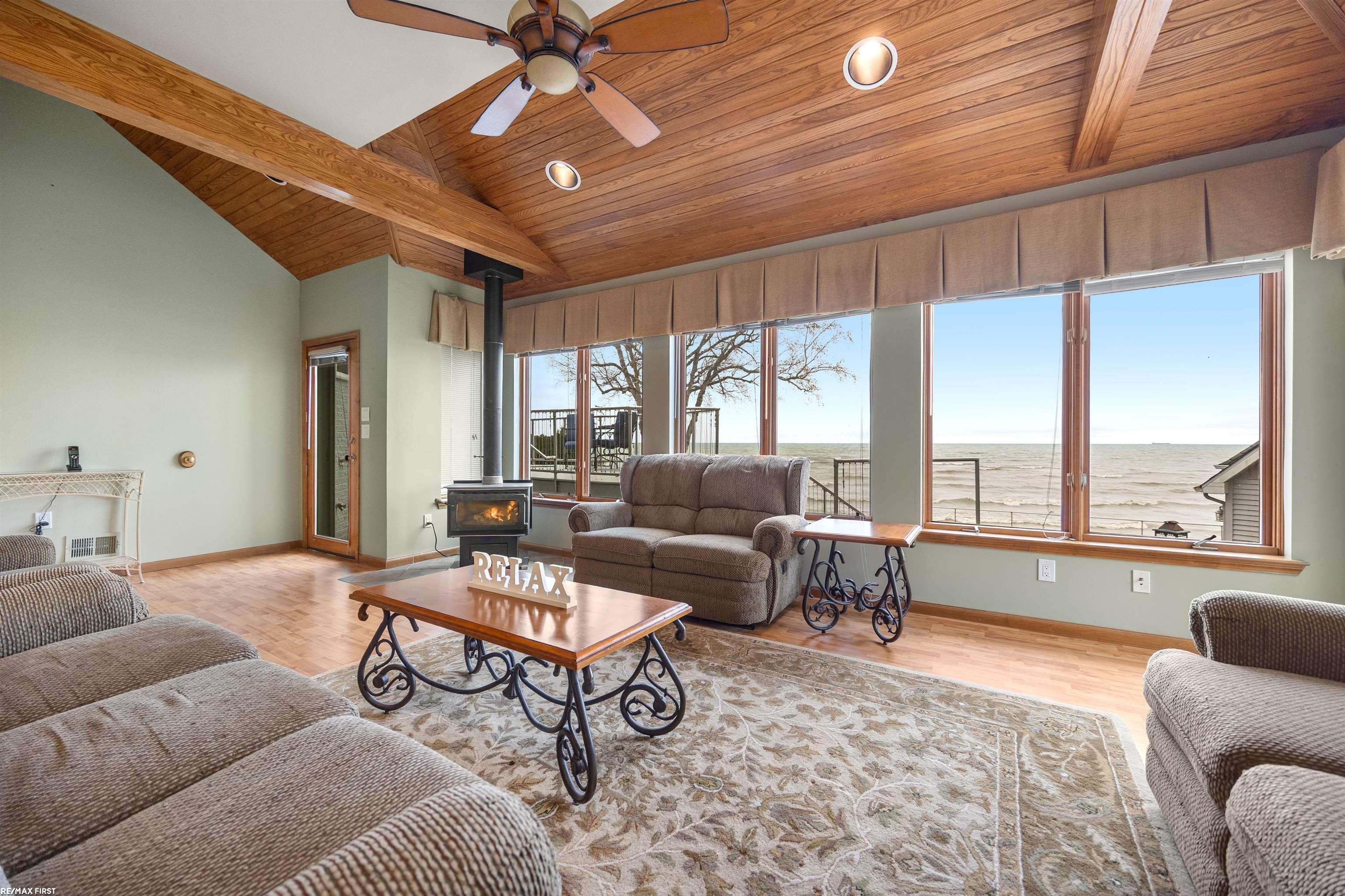 3864 Lakeshore Road, Deckerville, MI, 48427