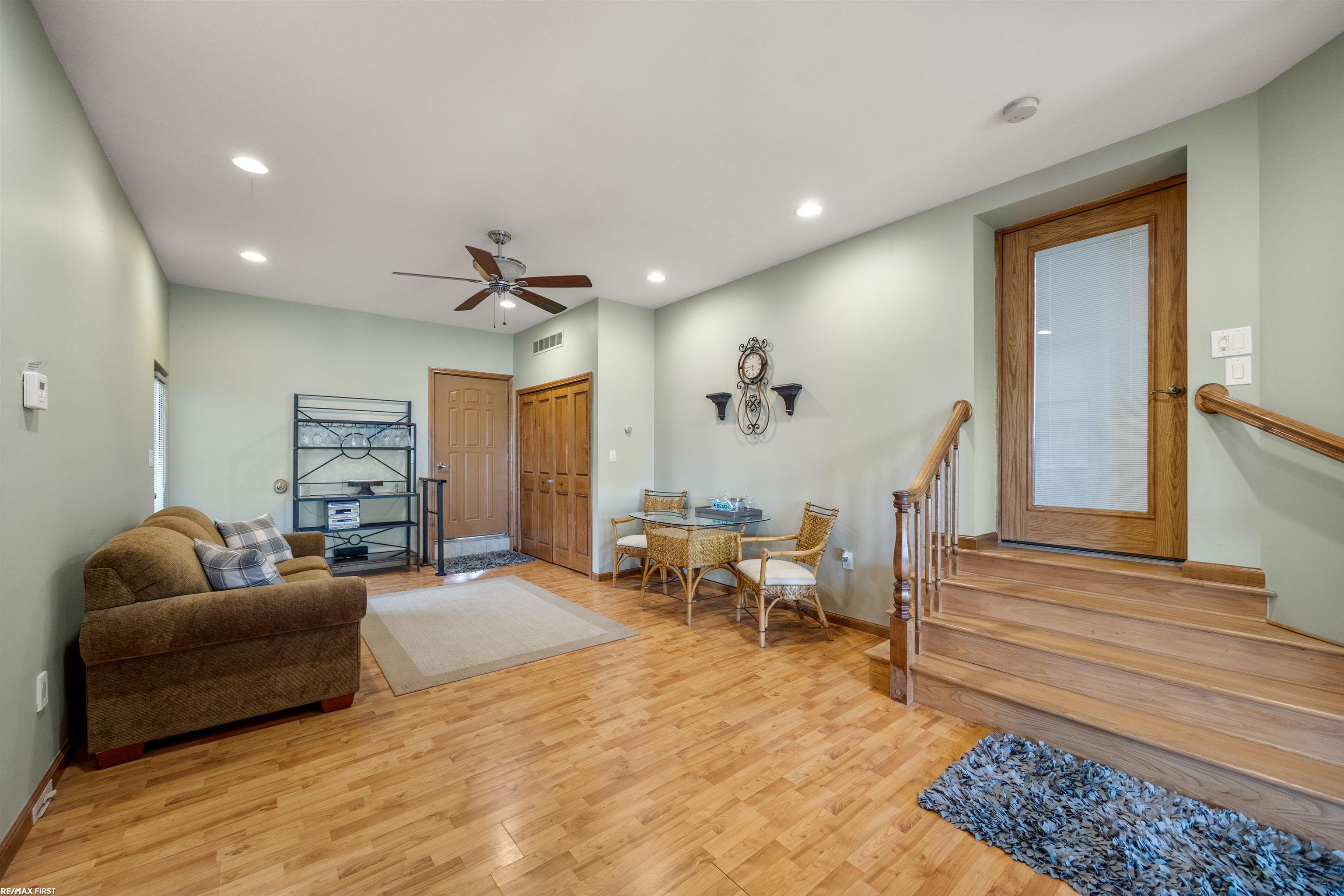 3864 Lakeshore Road, Deckerville, MI, 48427