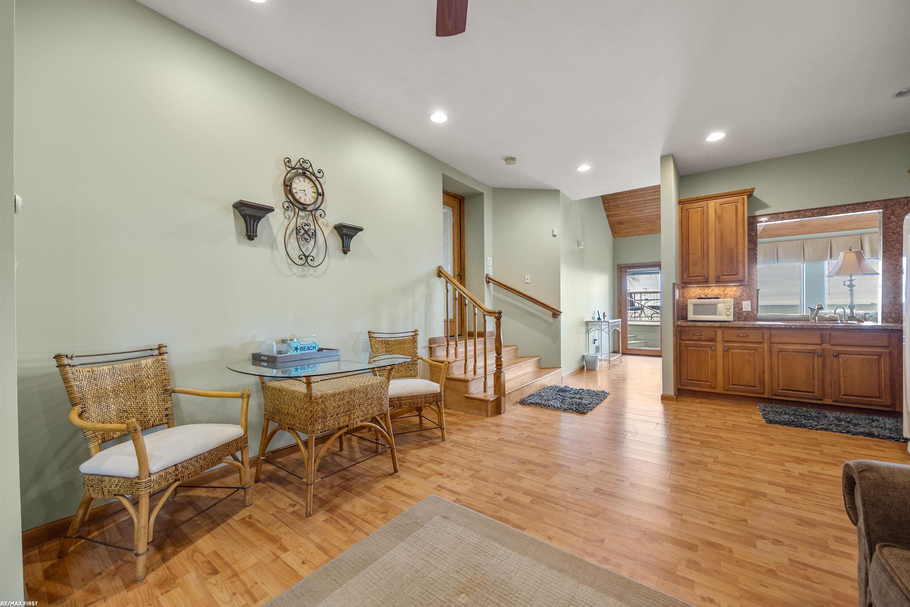 3864 Lakeshore Road, Deckerville, MI, 48427