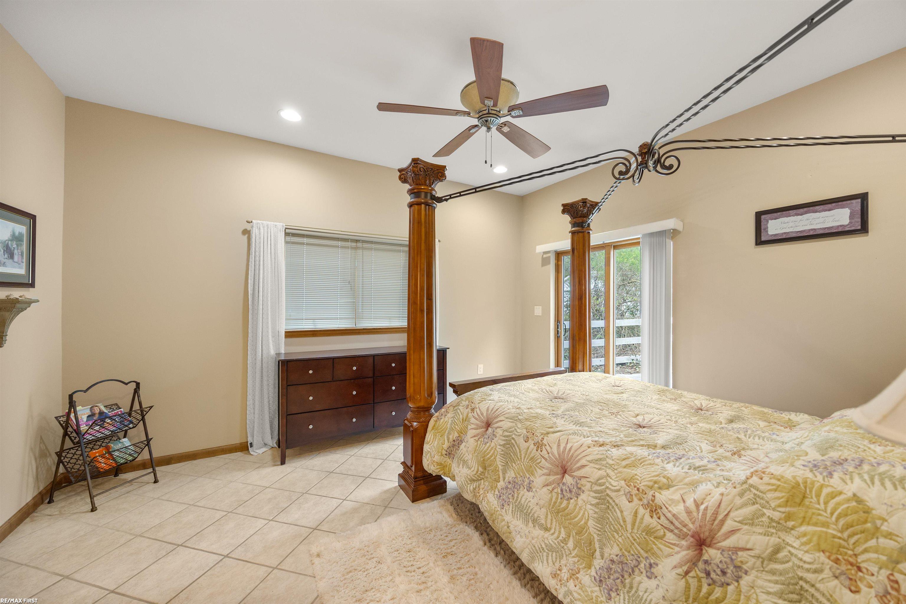 3864 Lakeshore Road, Deckerville, MI, 48427